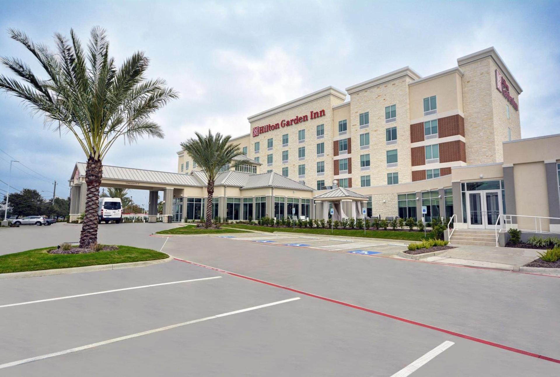Hilton Garden Inn Houston Hobby Airport photo 3