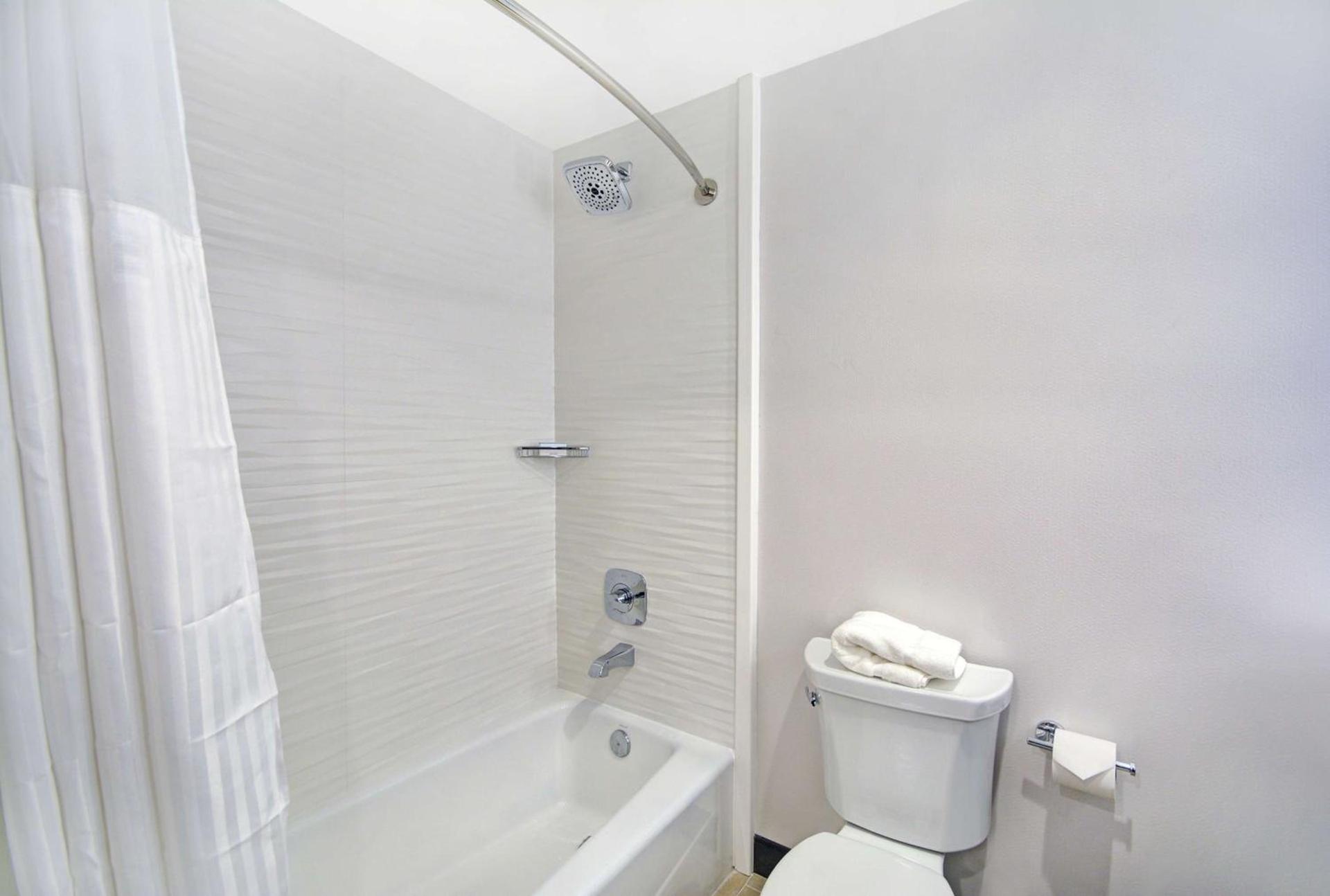 Hilton Garden Inn Houston Hobby Airport photo 36