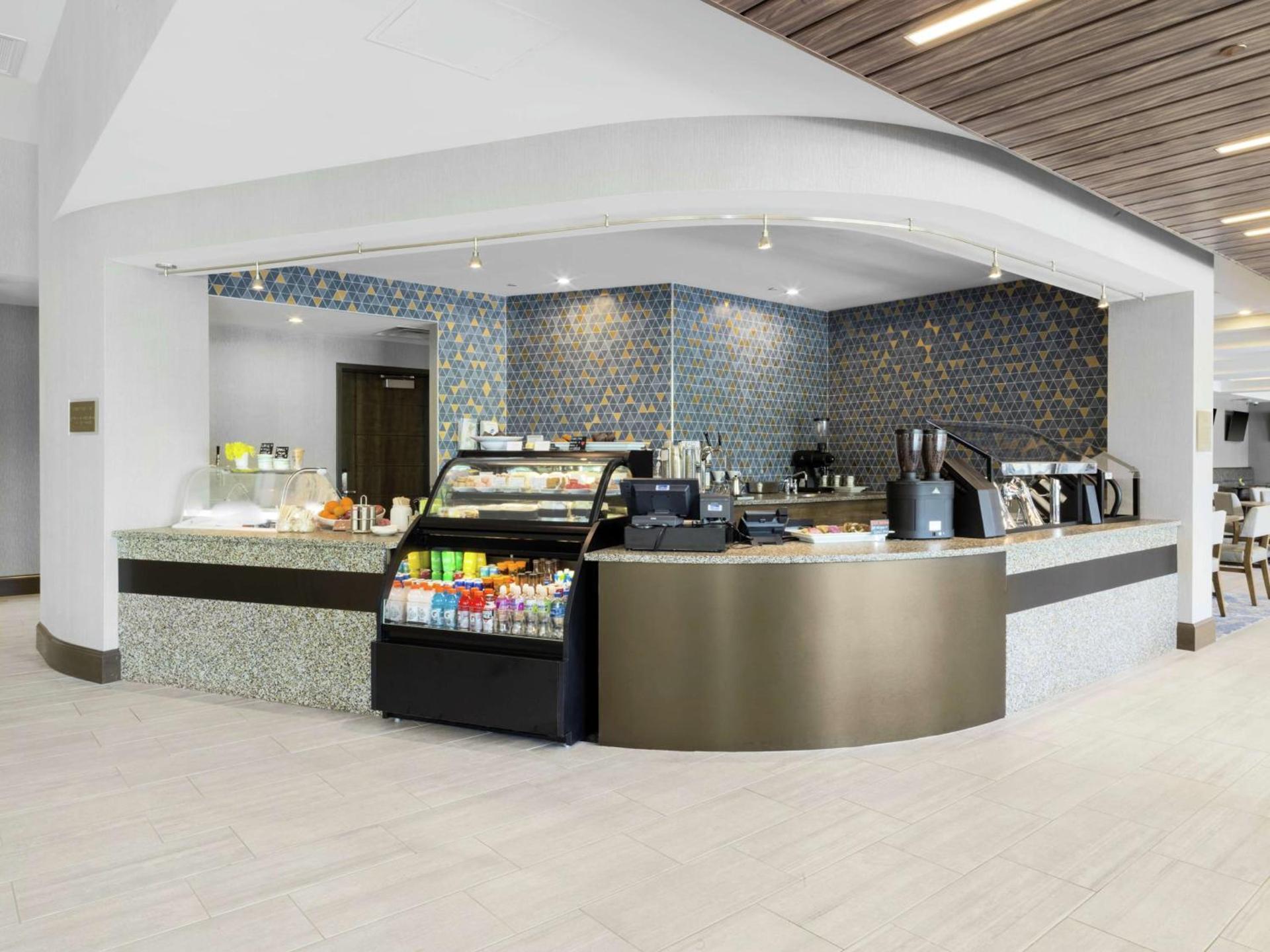 Embassy Suites By Hilton Grand Rapids Downtown photo 10