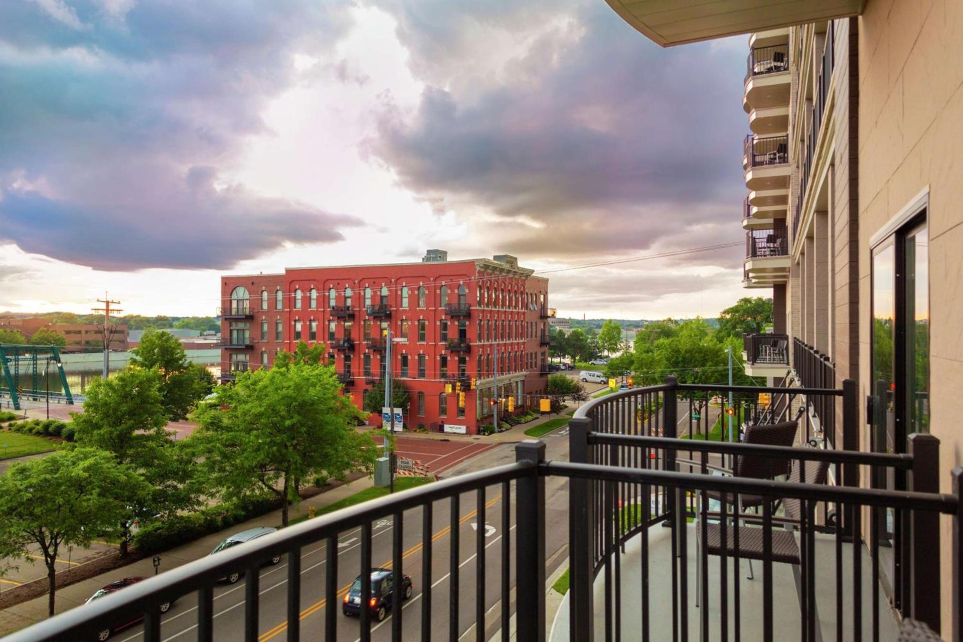 Embassy Suites By Hilton Grand Rapids Downtown photo 23