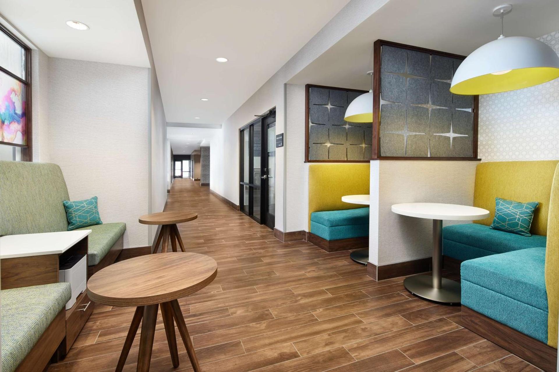 Hampton Inn Franklin, IN photo 2