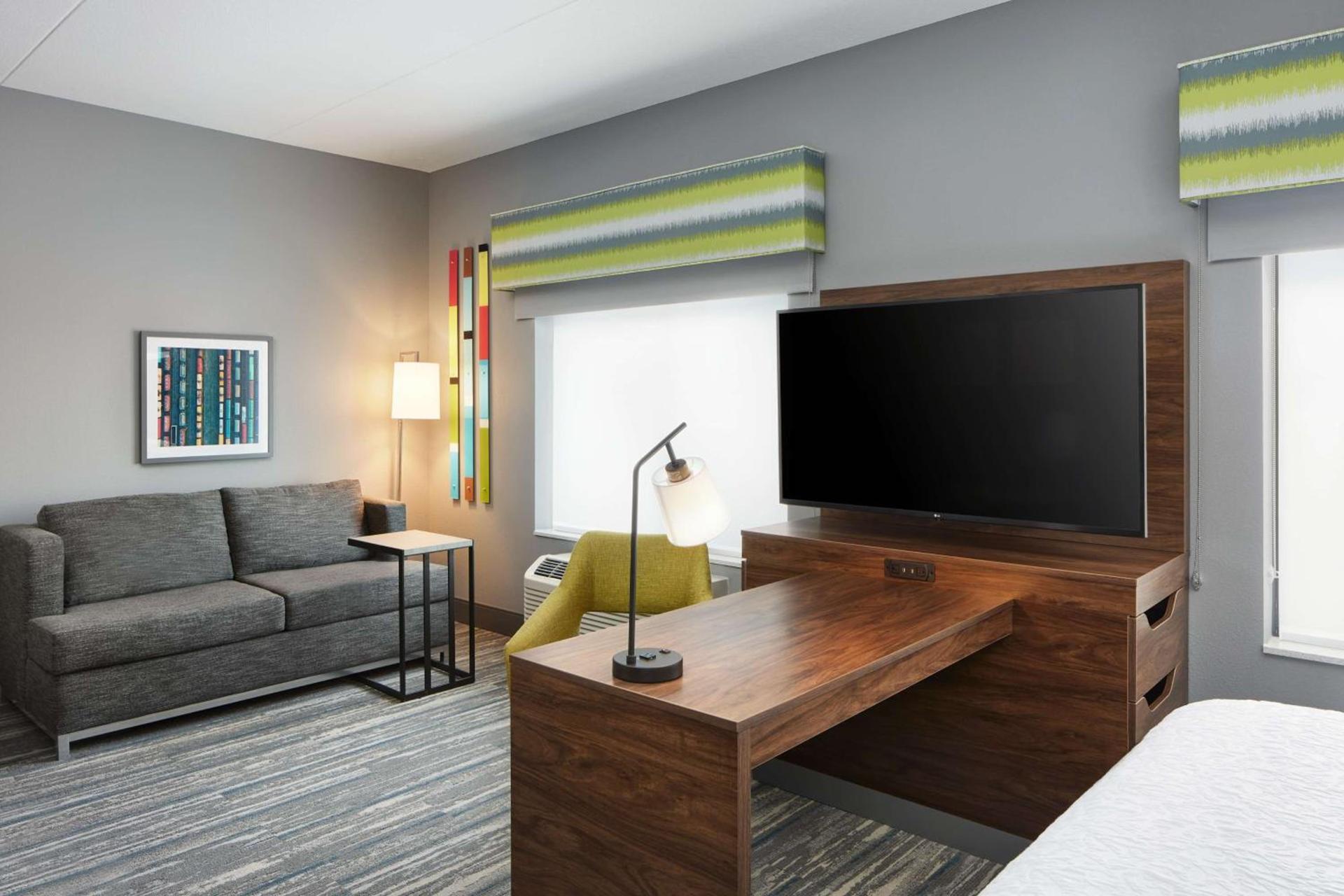 Hampton Inn Franklin, IN photo 13