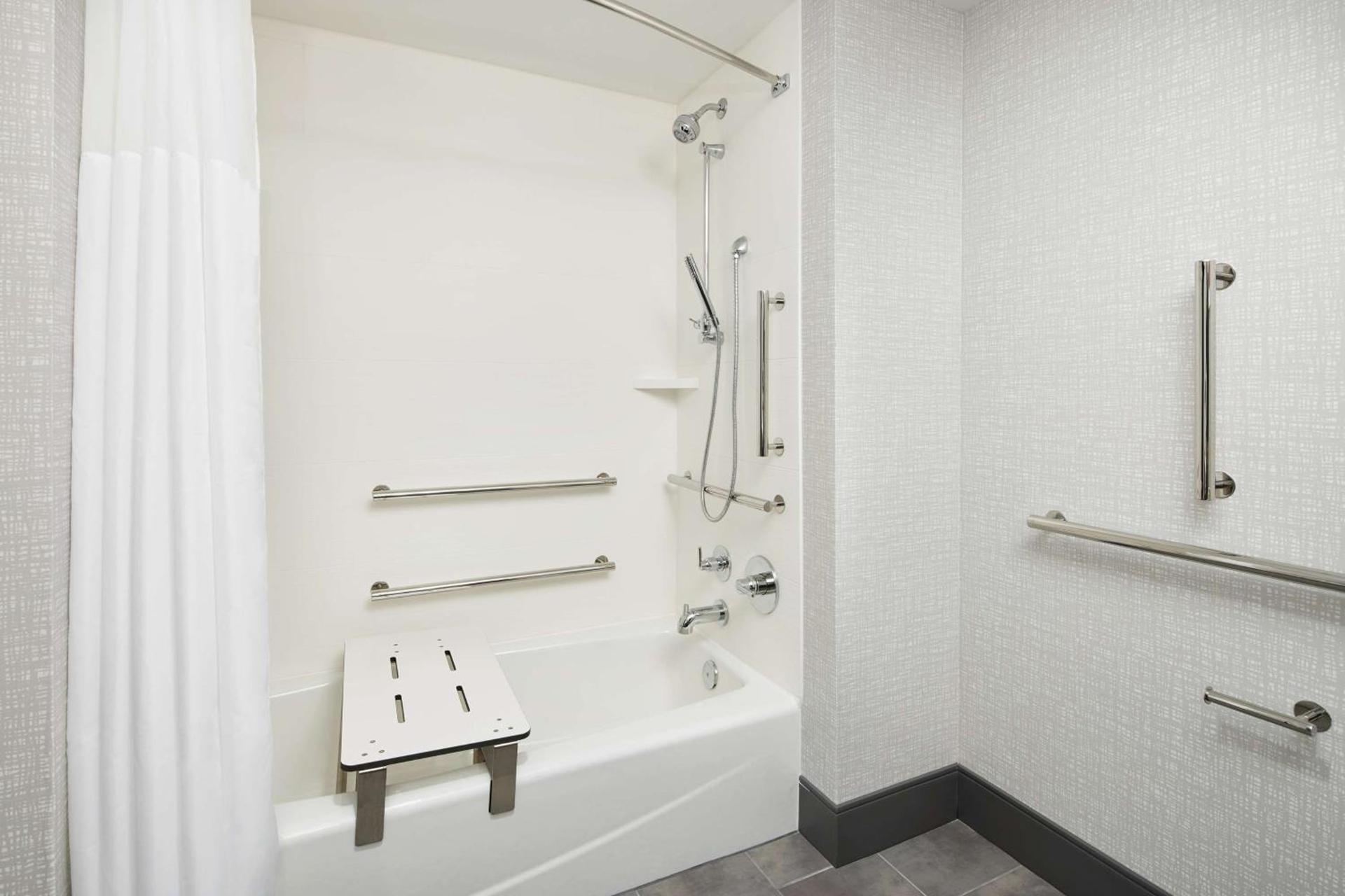 Hampton Inn Franklin, IN photo 23