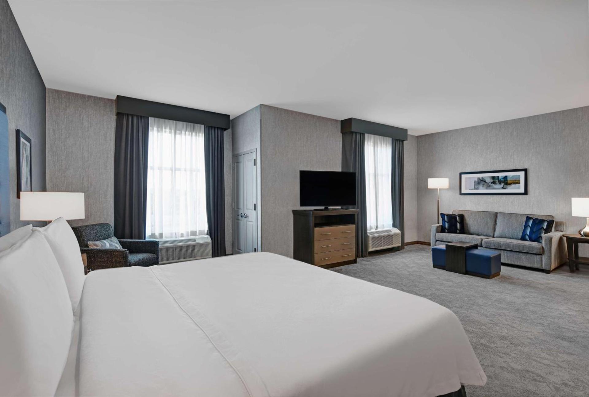 Homewood Suites By Hilton Edison Woodbridge, NJ photo 40