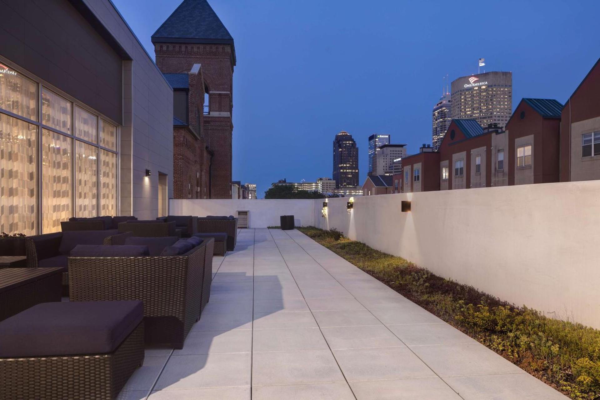 Homewood Suites by Hilton Indianapolis Downtown IUPUI photo 2