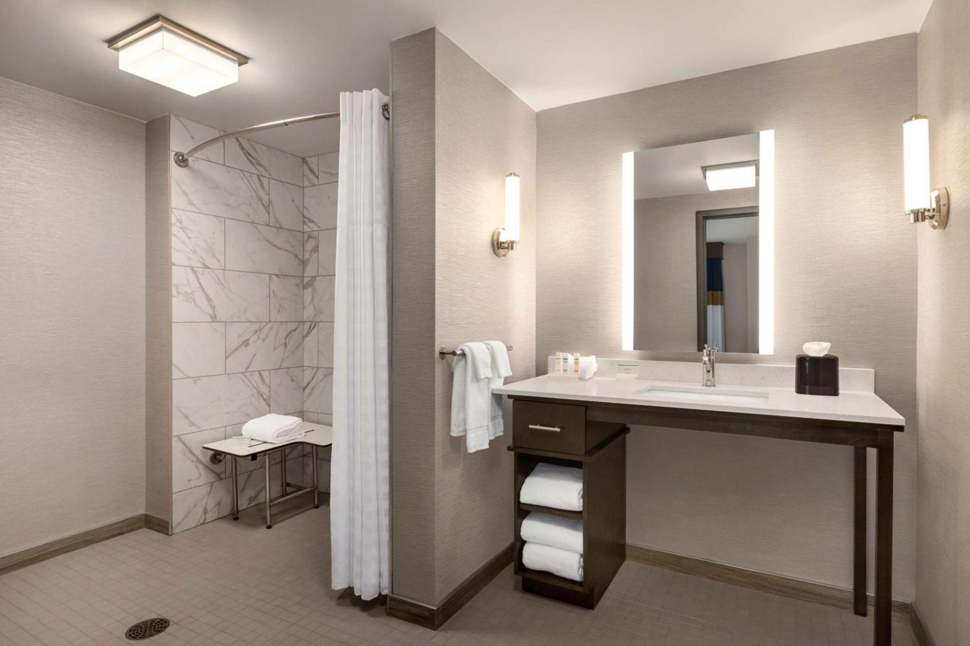 Homewood Suites by Hilton Indianapolis Downtown IUPUI photo 36