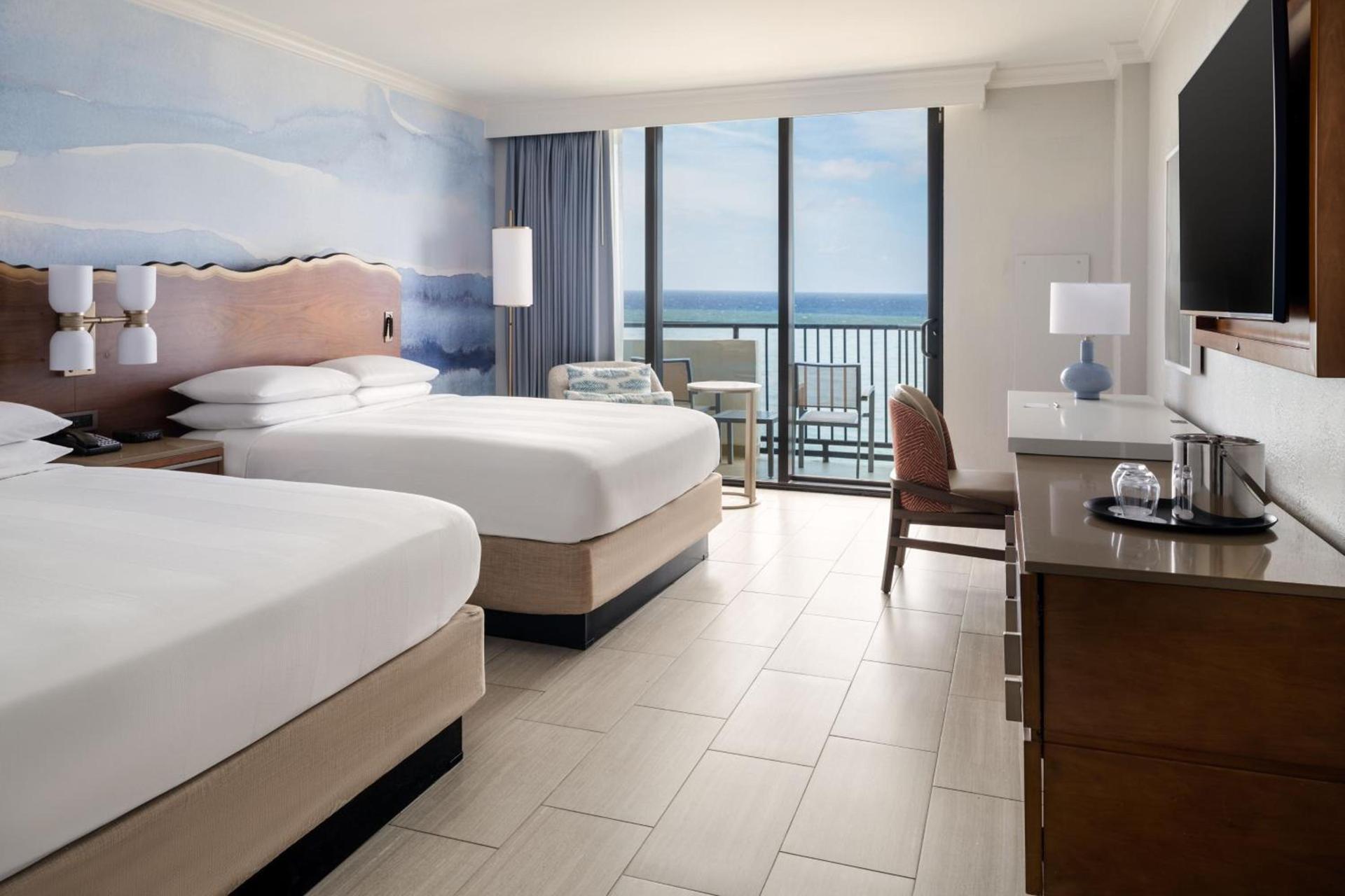 Fort Lauderdale Marriott Harbor Beach Resort & Spa photo 12