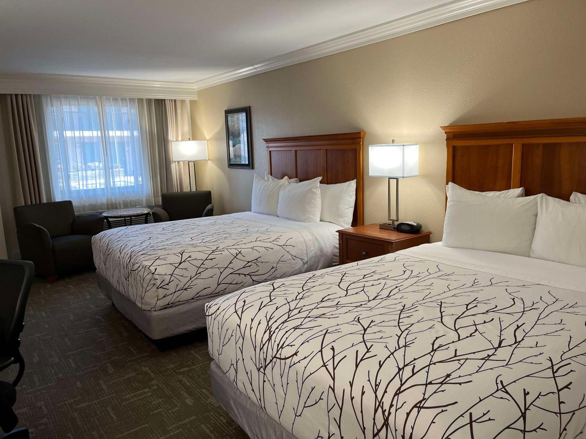 Best Western Plus Silver Saddle Inn photo 32