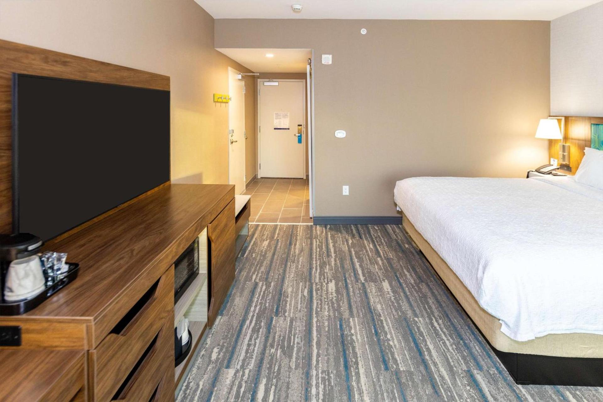 Hampton Inn Selma, Ca photo 57