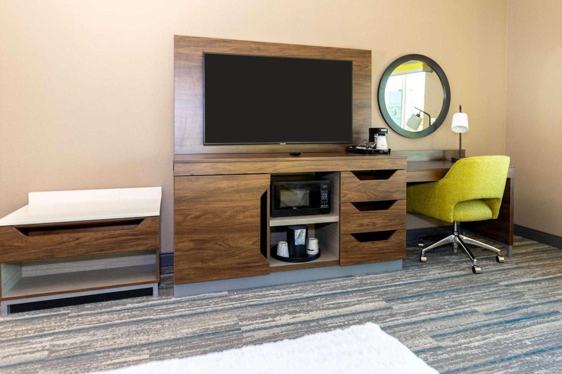 Hampton Inn Selma, Ca photo 59