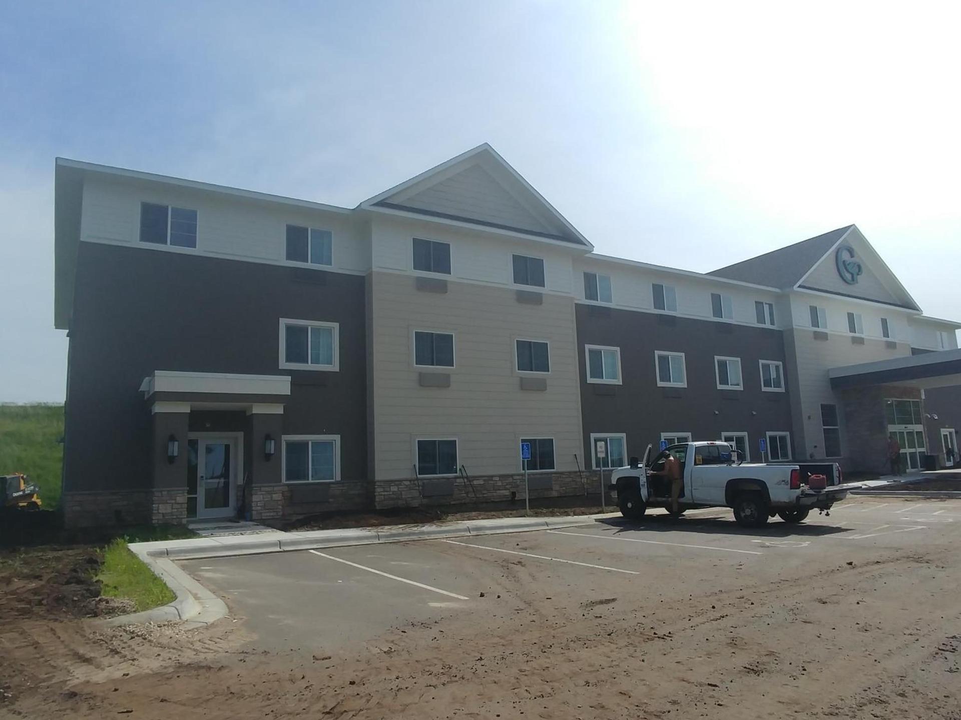 GrandStay Hotel & Suites photo 3