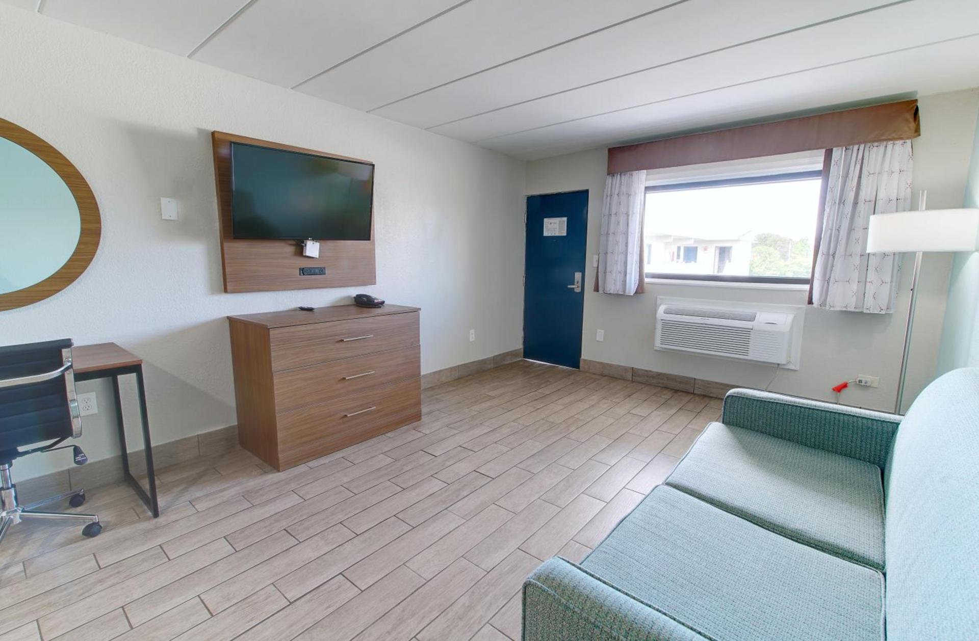 Seashire Inn & Suites photo 23