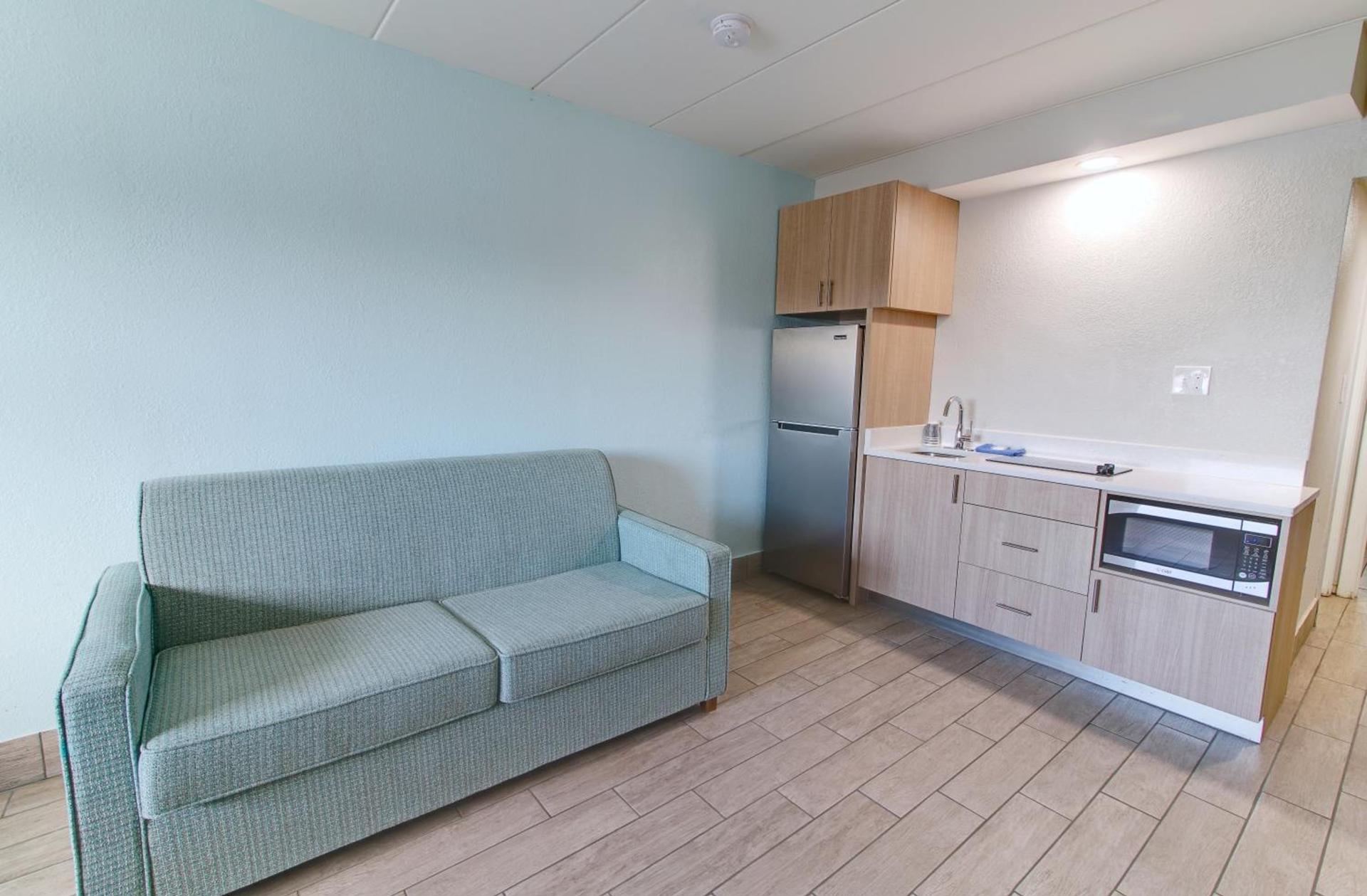 Seashire Inn & Suites photo 5