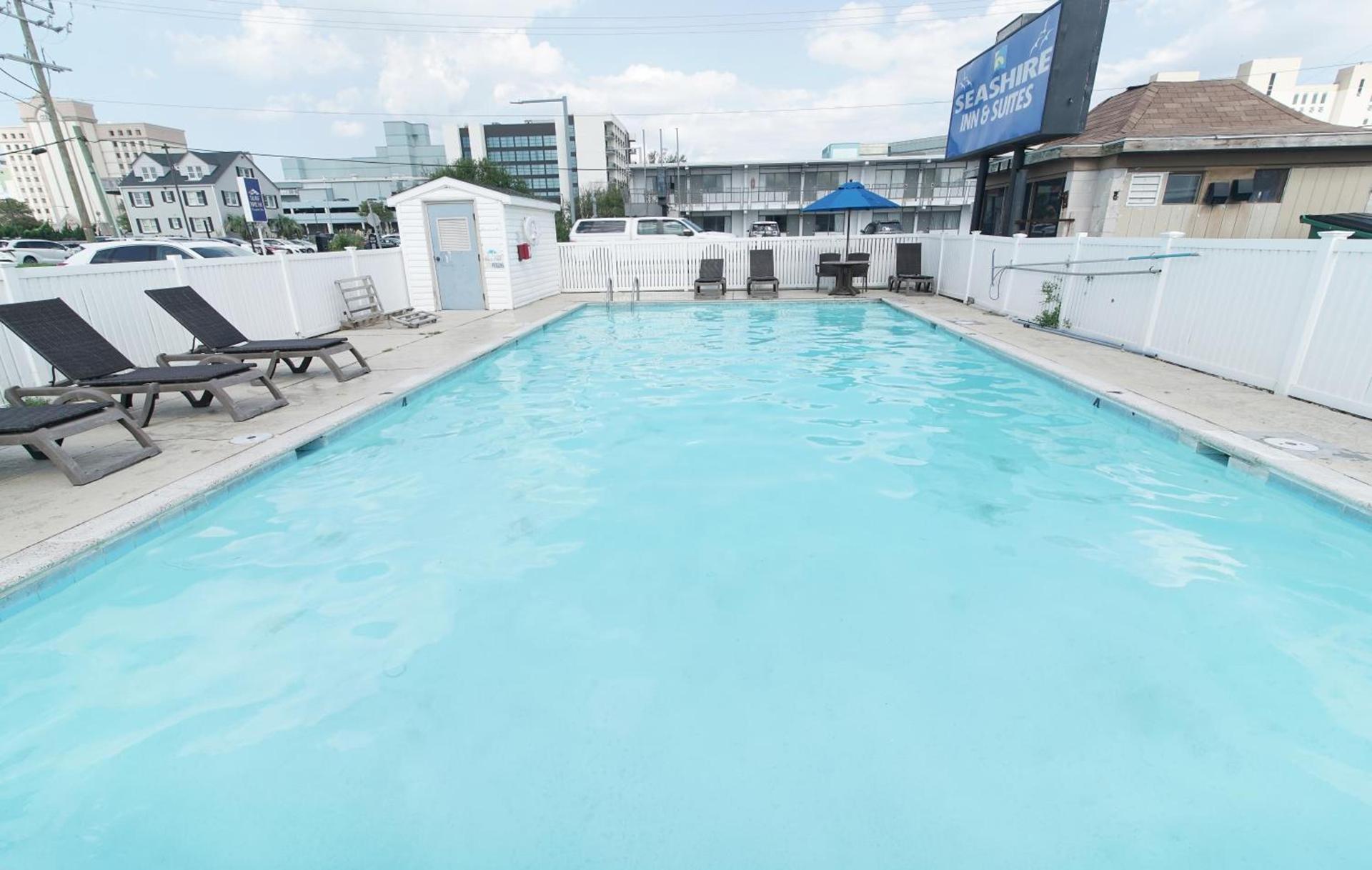 Seashire Inn & Suites photo 11