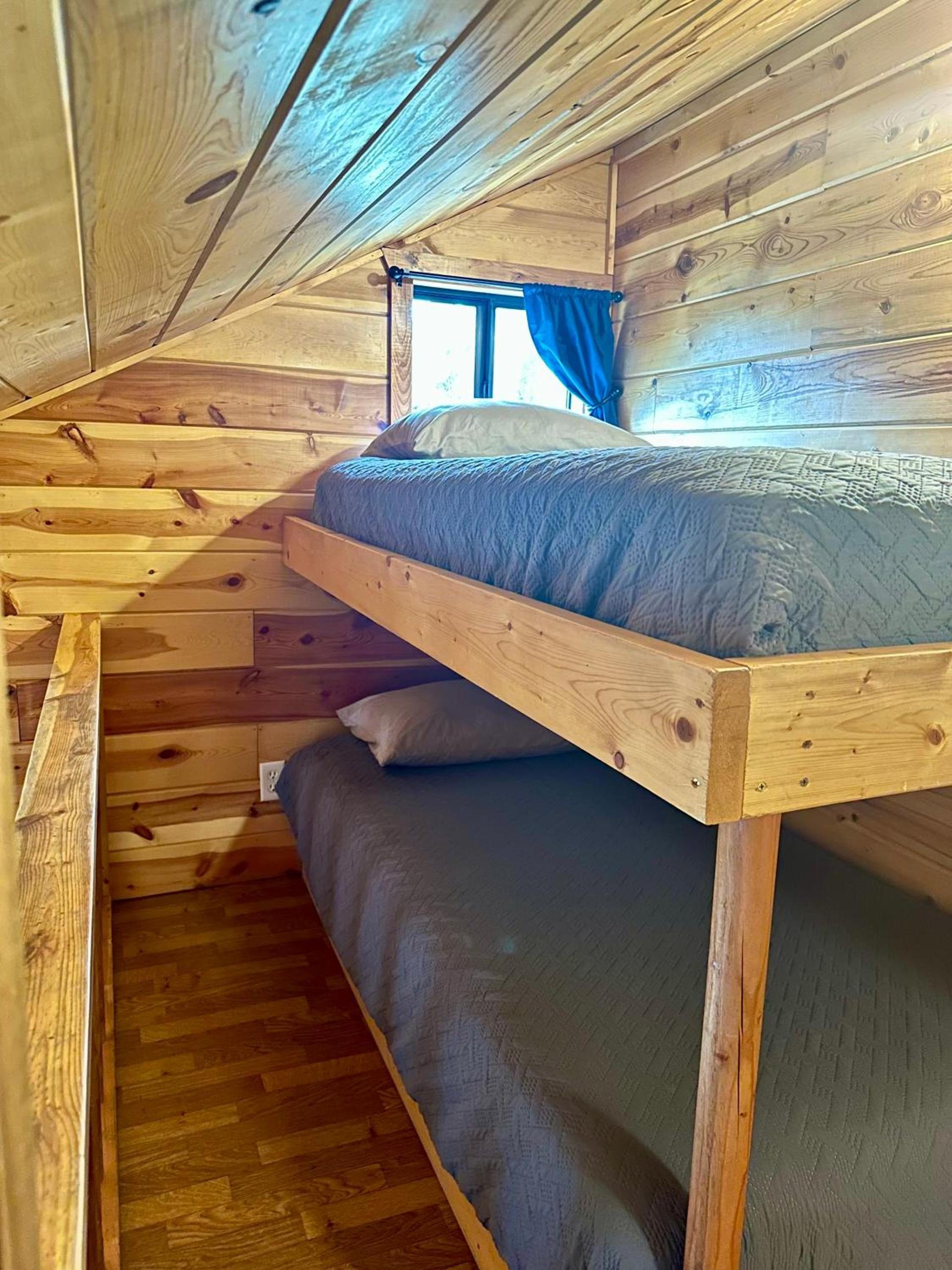 Mountain View Lodge & Cabins photo 16