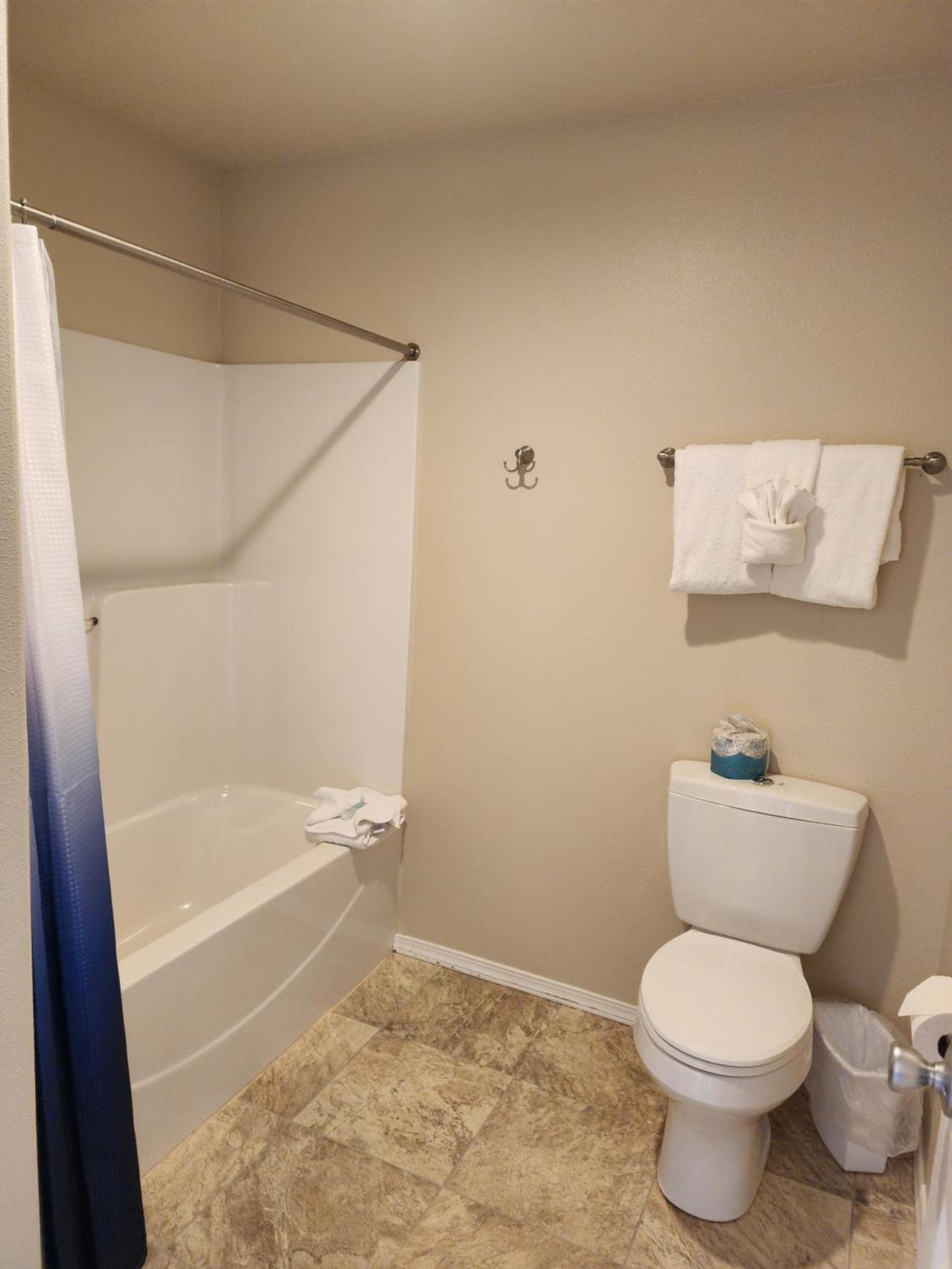 Inn at Arch Rock photo 11