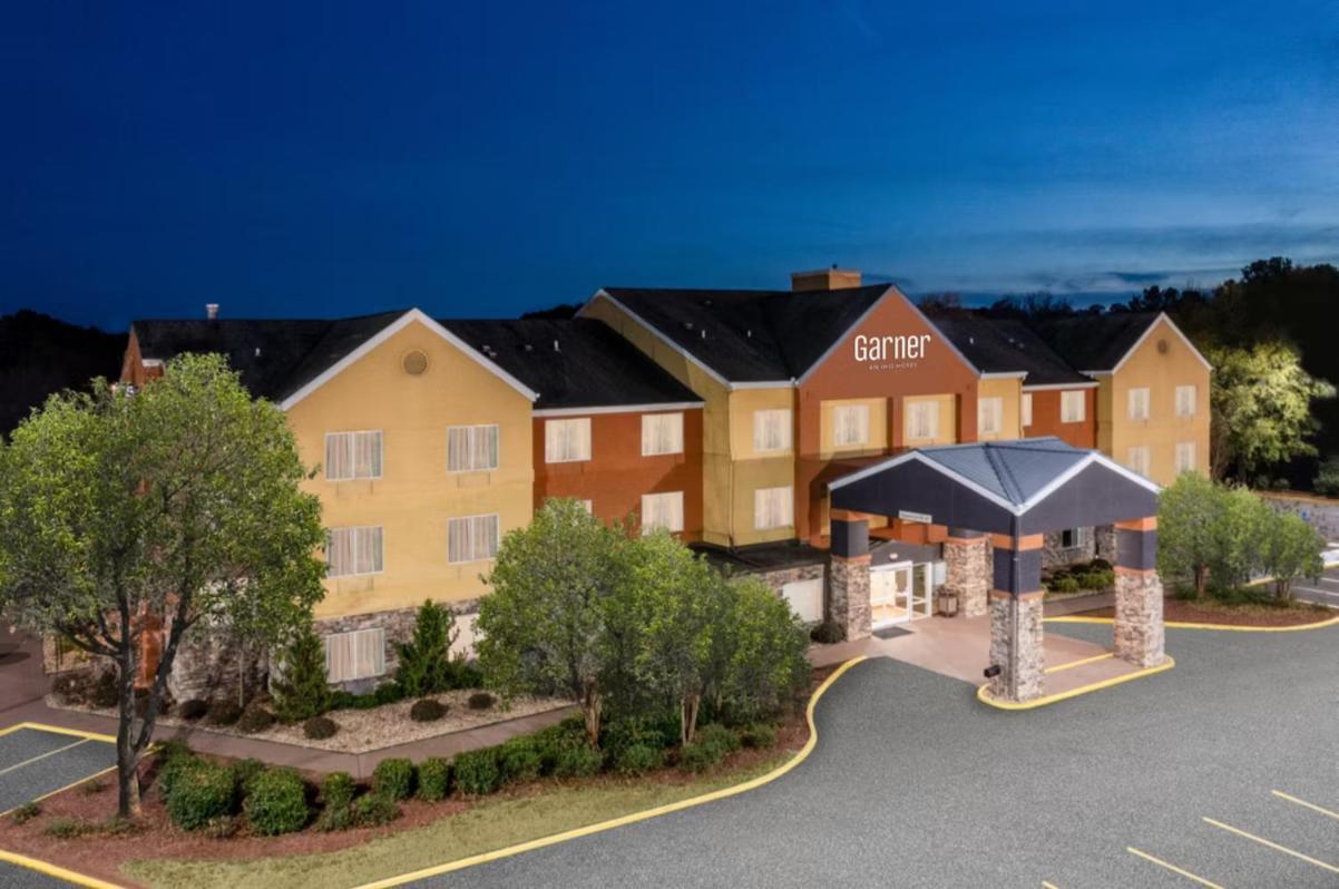 Garner Hotel Macon West by IHG photo 2