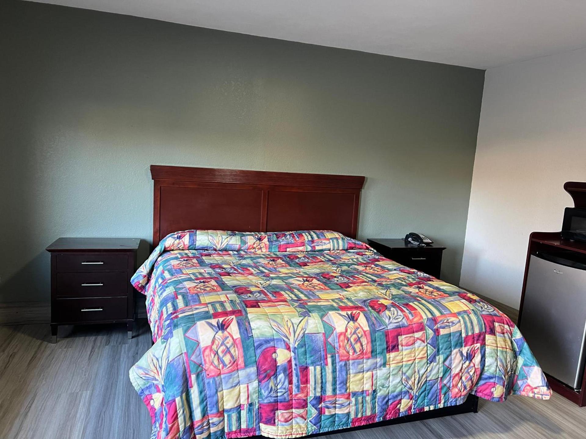 Comfort stay inn photo 7