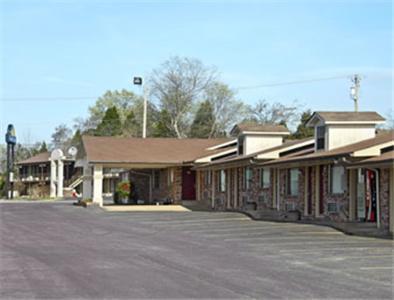 Sunset Inn Clarksville photo 62