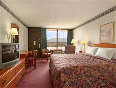 Sunset Inn Clarksville photo 53
