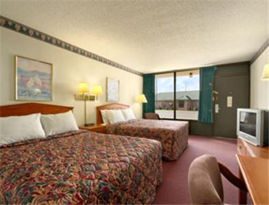 Sunset Inn Clarksville photo 55