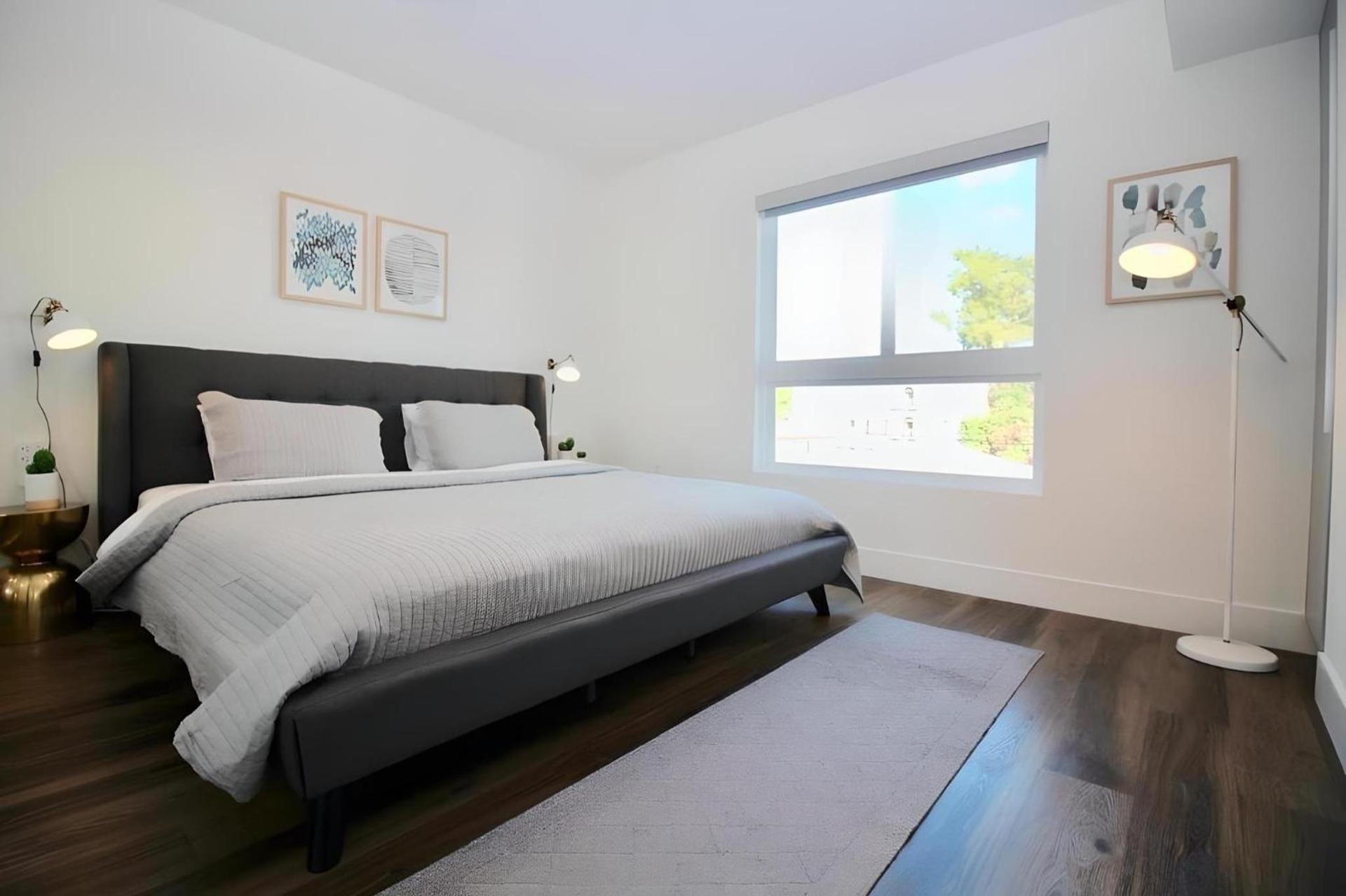 Los Angeles Premium City Suites - Free Secured Parking photo 16