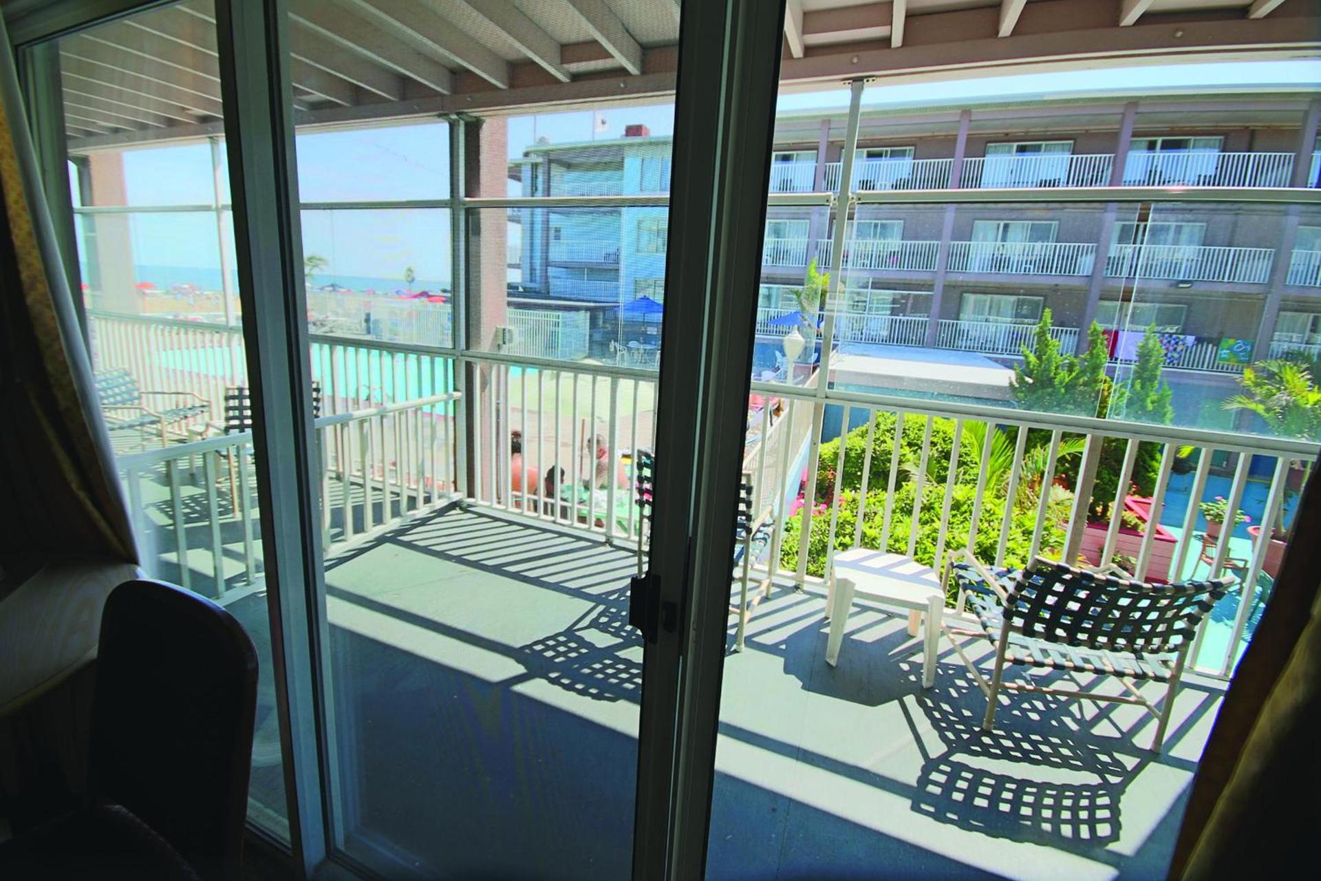 Flagship Oceanfront photo 30
