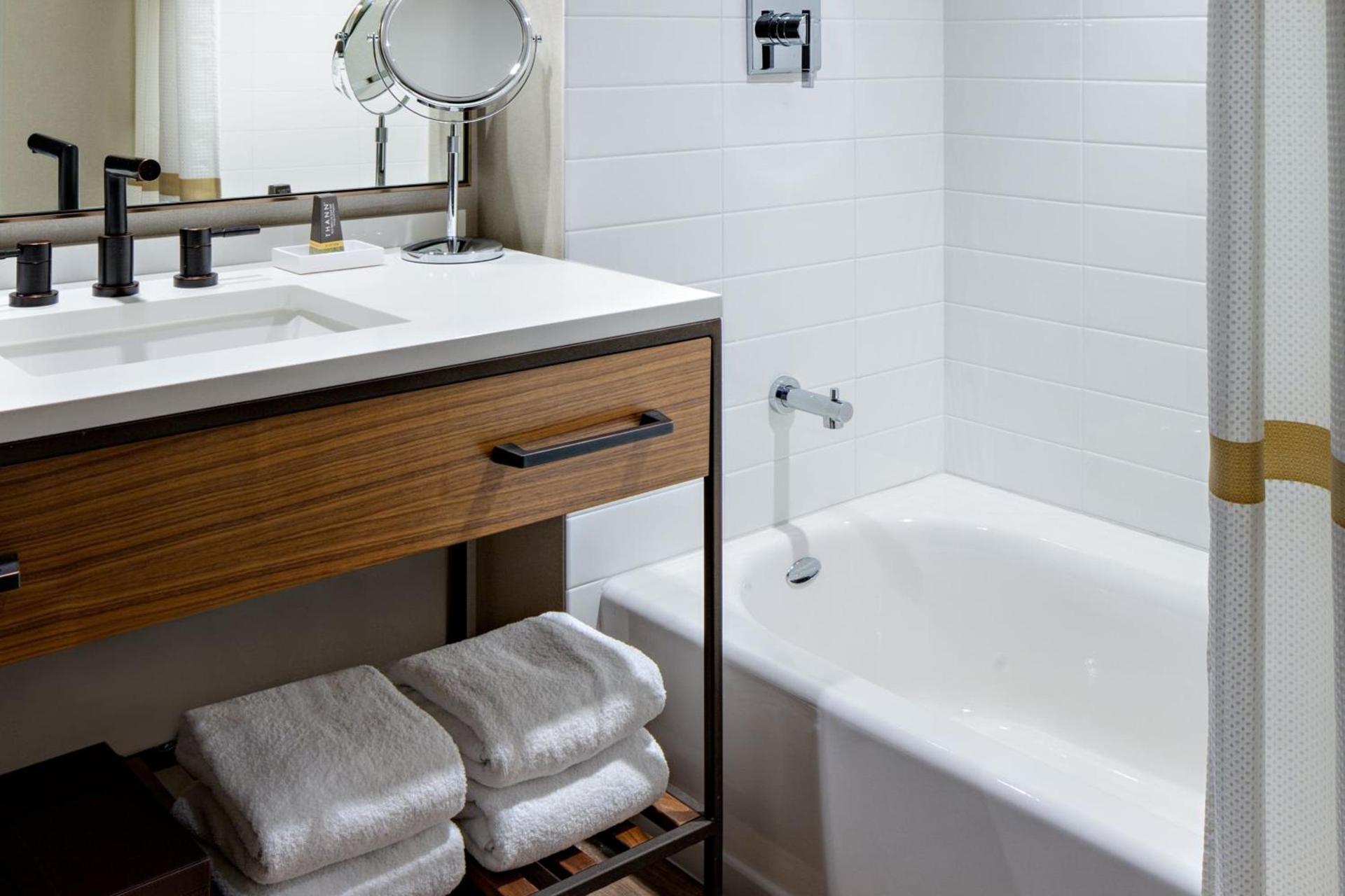 Houston CityPlace Marriott at Springwoods Village photo 39