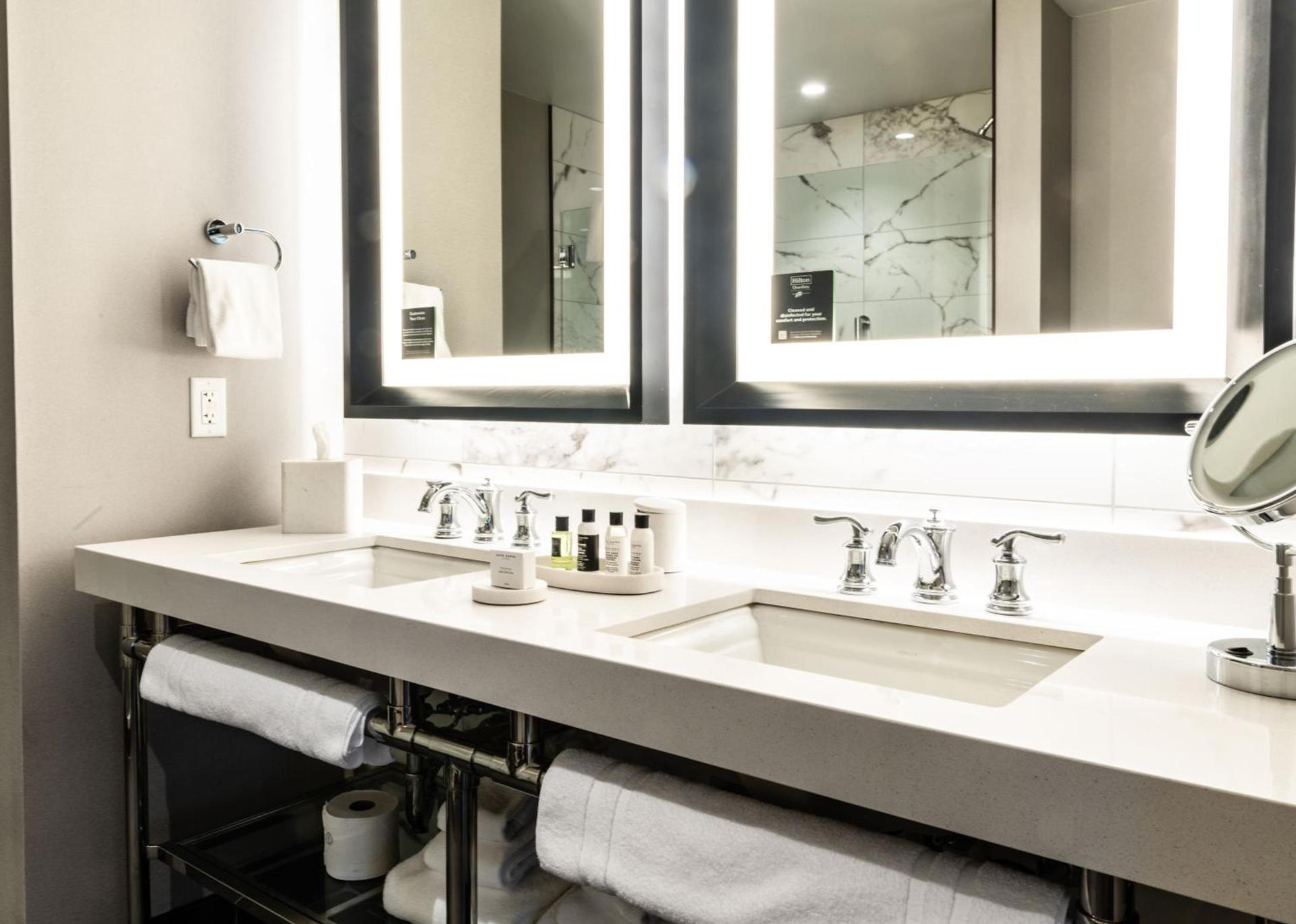 Foundry Hotel Asheville, Curio Collection By Hilton photo 6