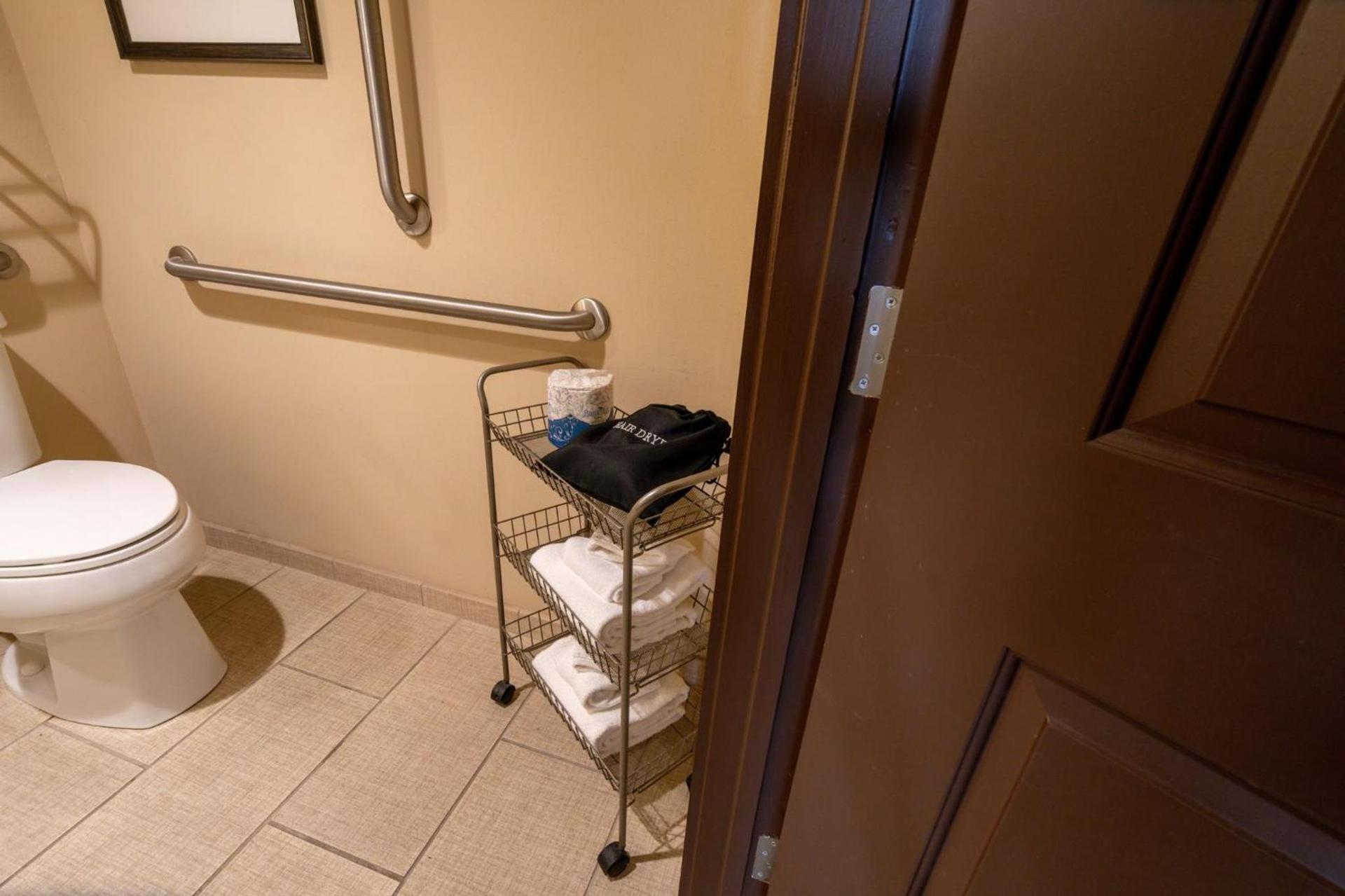 Holiday Inn Murfreesboro by IHG photo 31