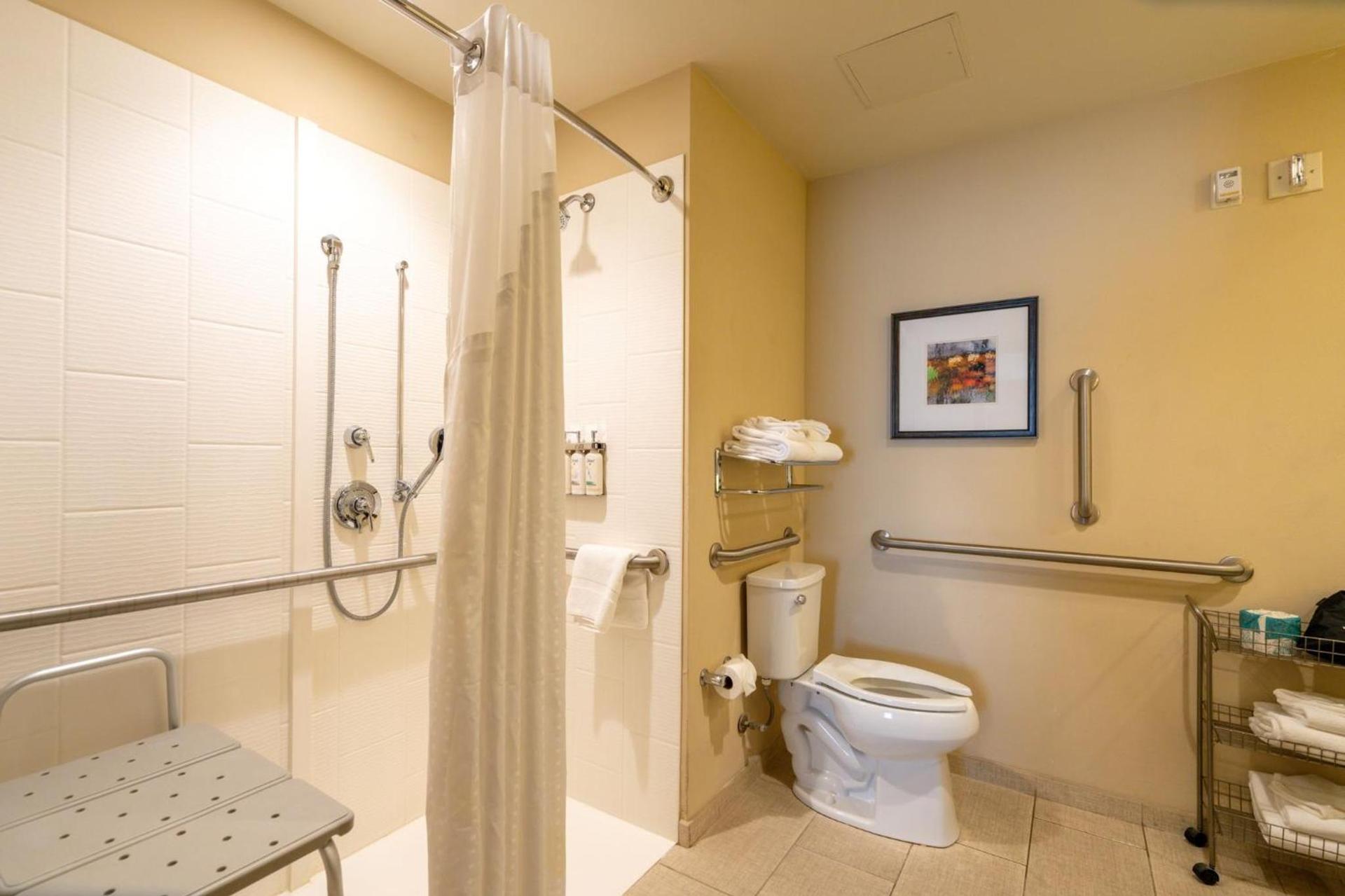 Holiday Inn Murfreesboro by IHG photo 76