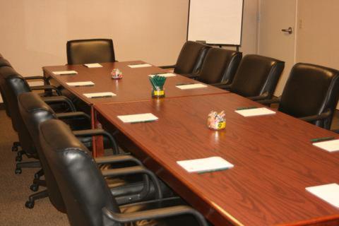 Maron Hotel & Suites photo 11