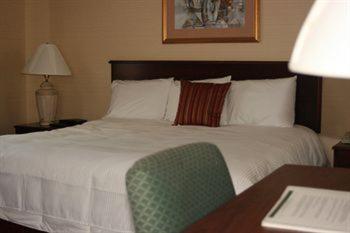 Maron Hotel & Suites photo 14