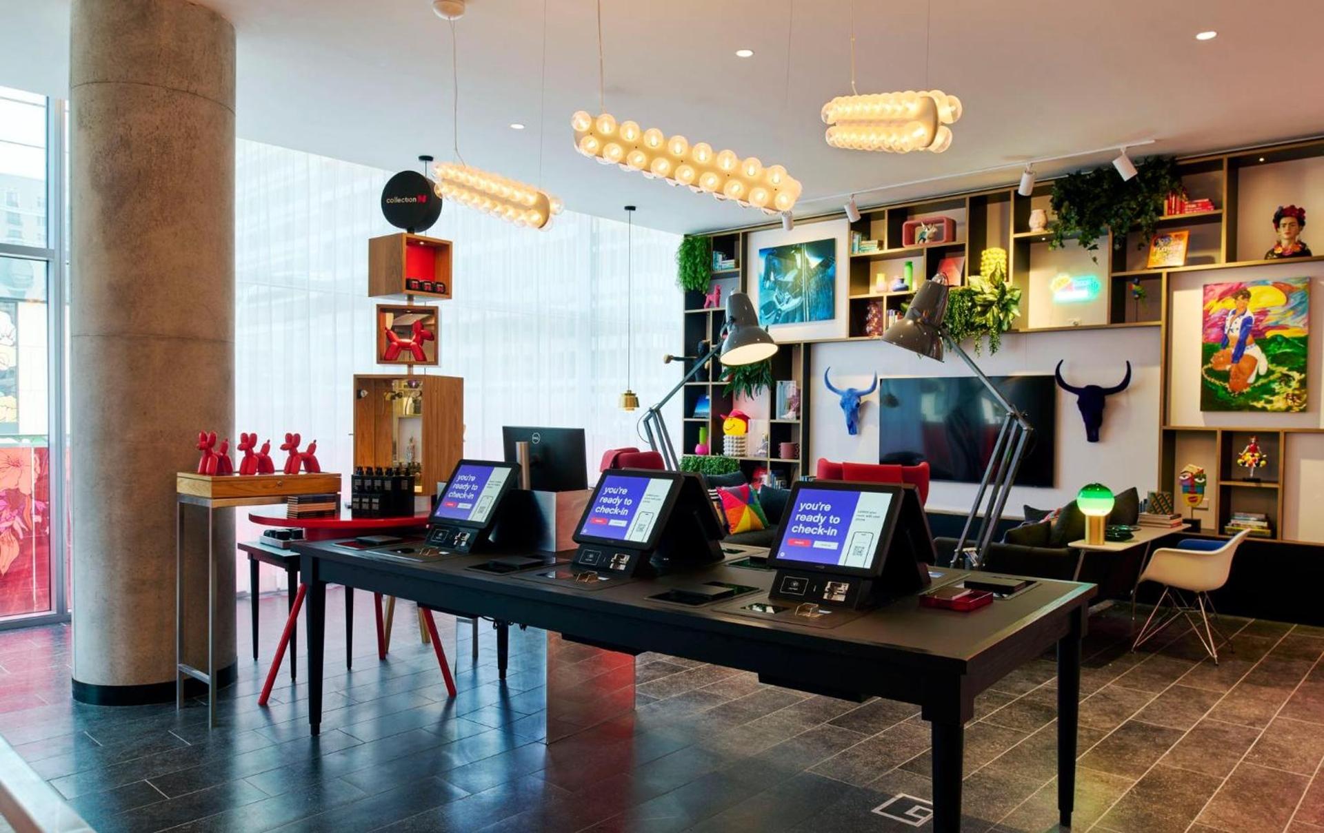 citizenM Austin Downtown photo 14