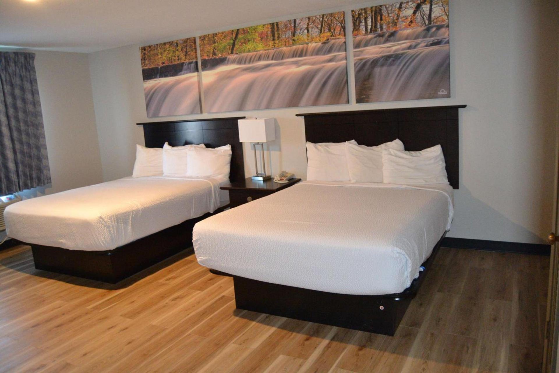 Days Inn and Suites by Wyndham Sikeston photo 29