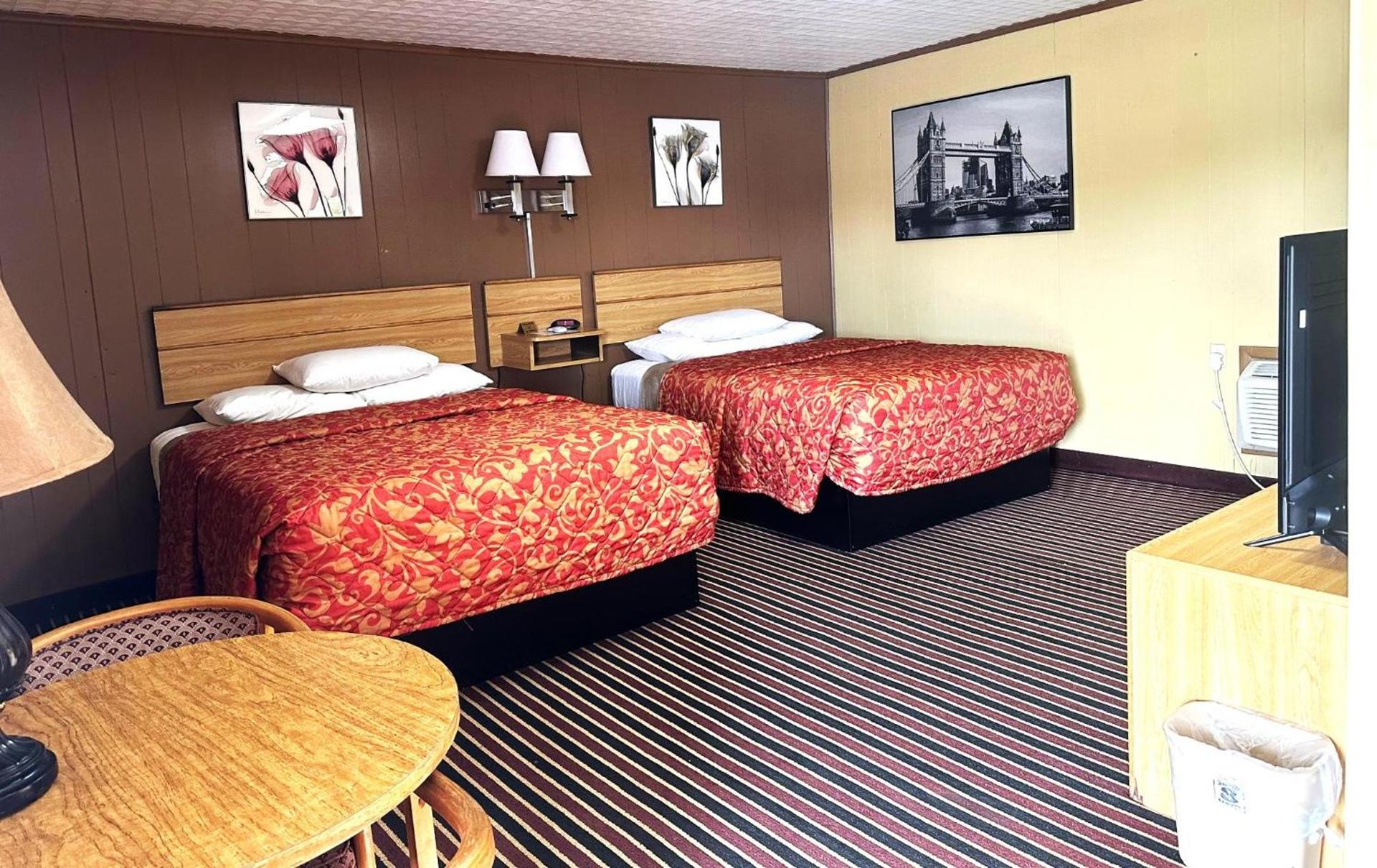 Relax Inn Vinita photo 31