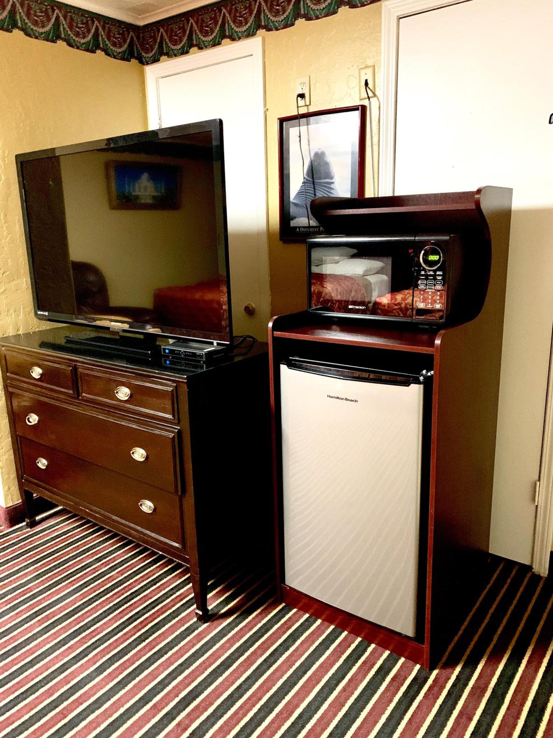 Relax Inn Vinita photo 35