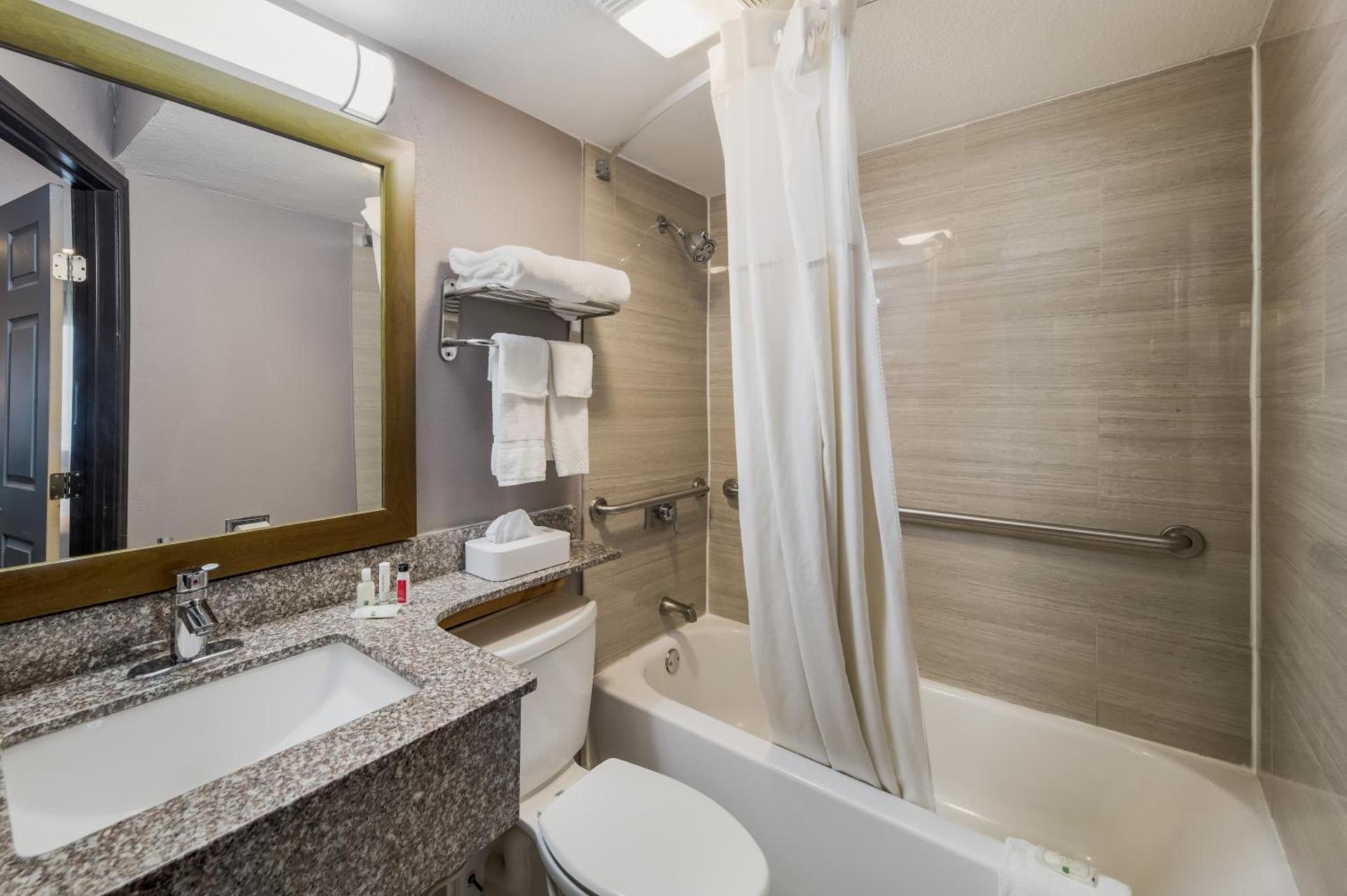 Quality Inn - Denton photo 37