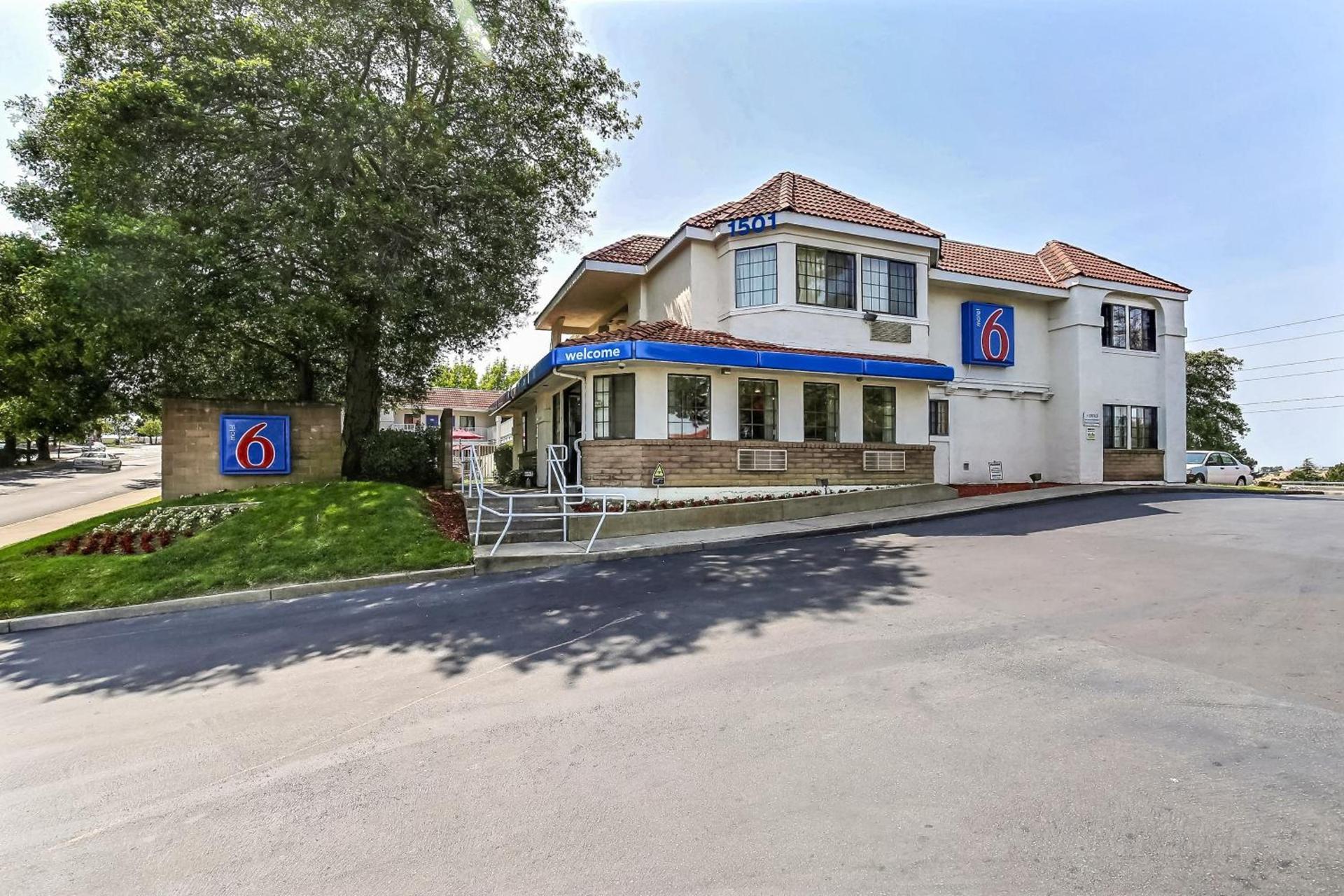 Motel 6-Pinole, CA photo 3