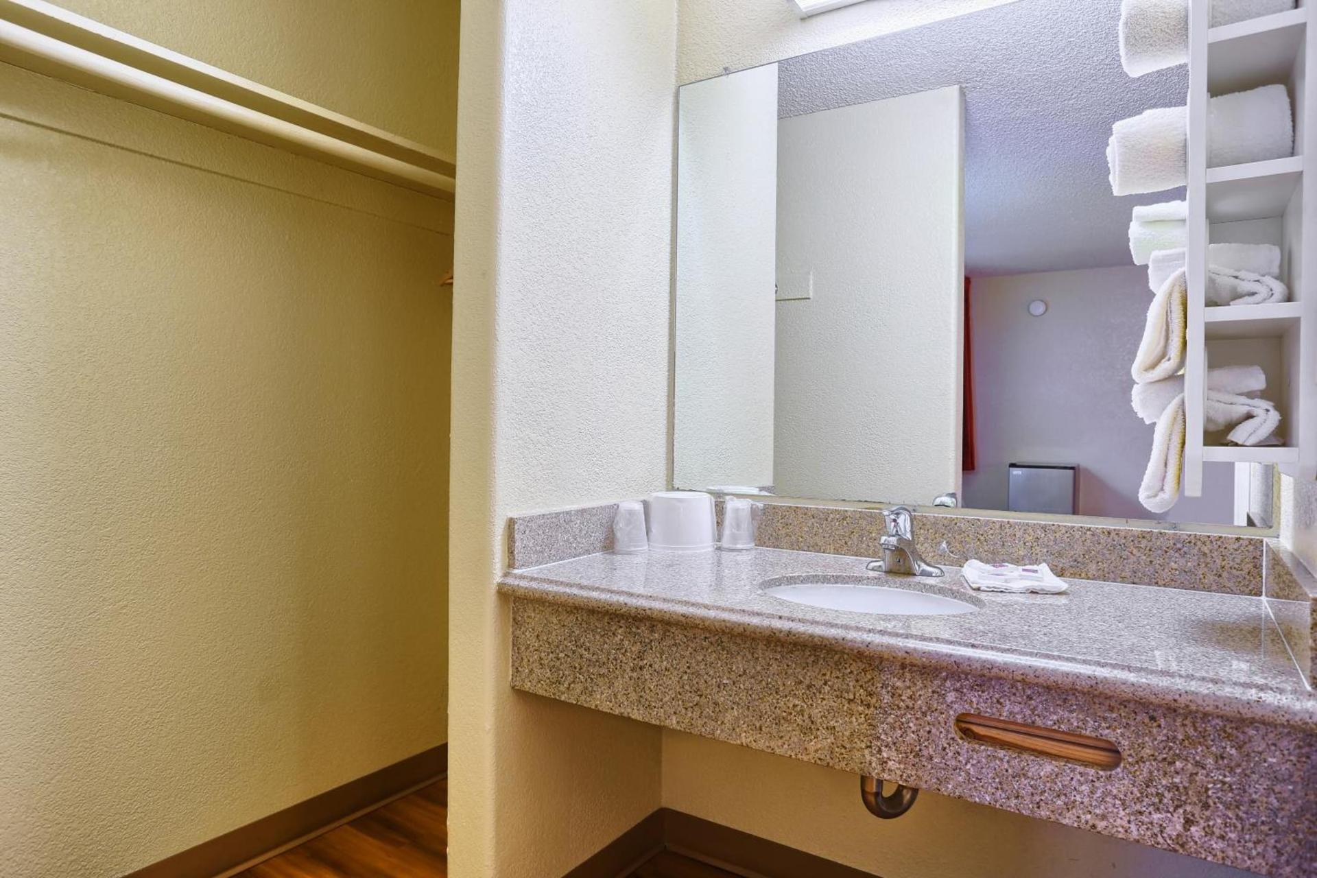 Cathedral Hill Hotel photo 30