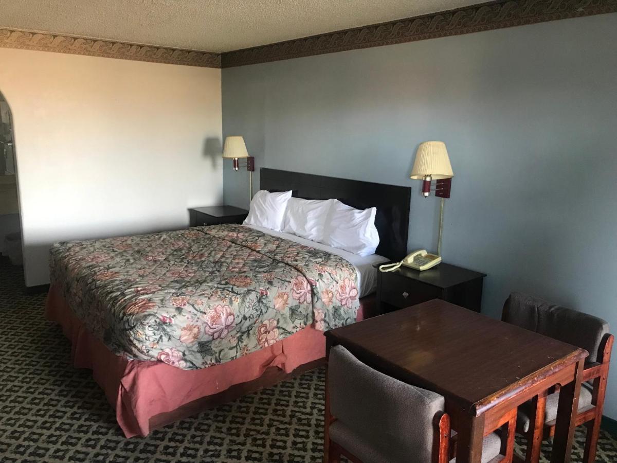 Executive Inn & Suites Lufkin US 59 photo 3