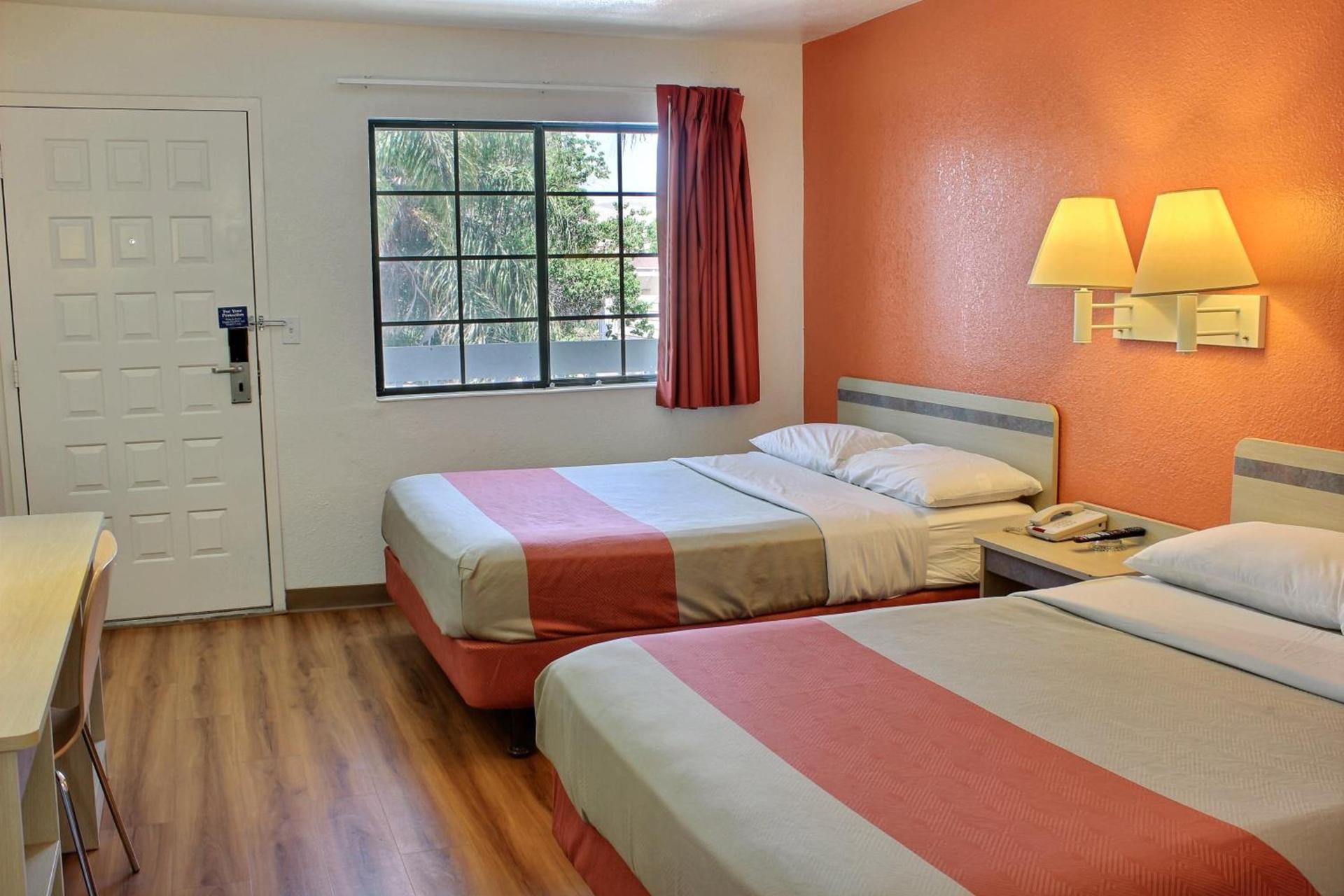 Motel 6-Coalinga, CA - East photo 10