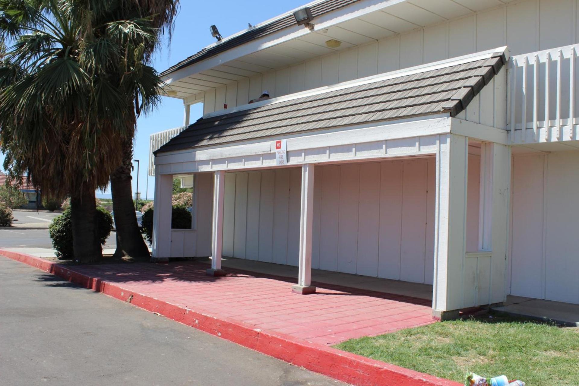 Motel 6-Coalinga, CA - East photo 16