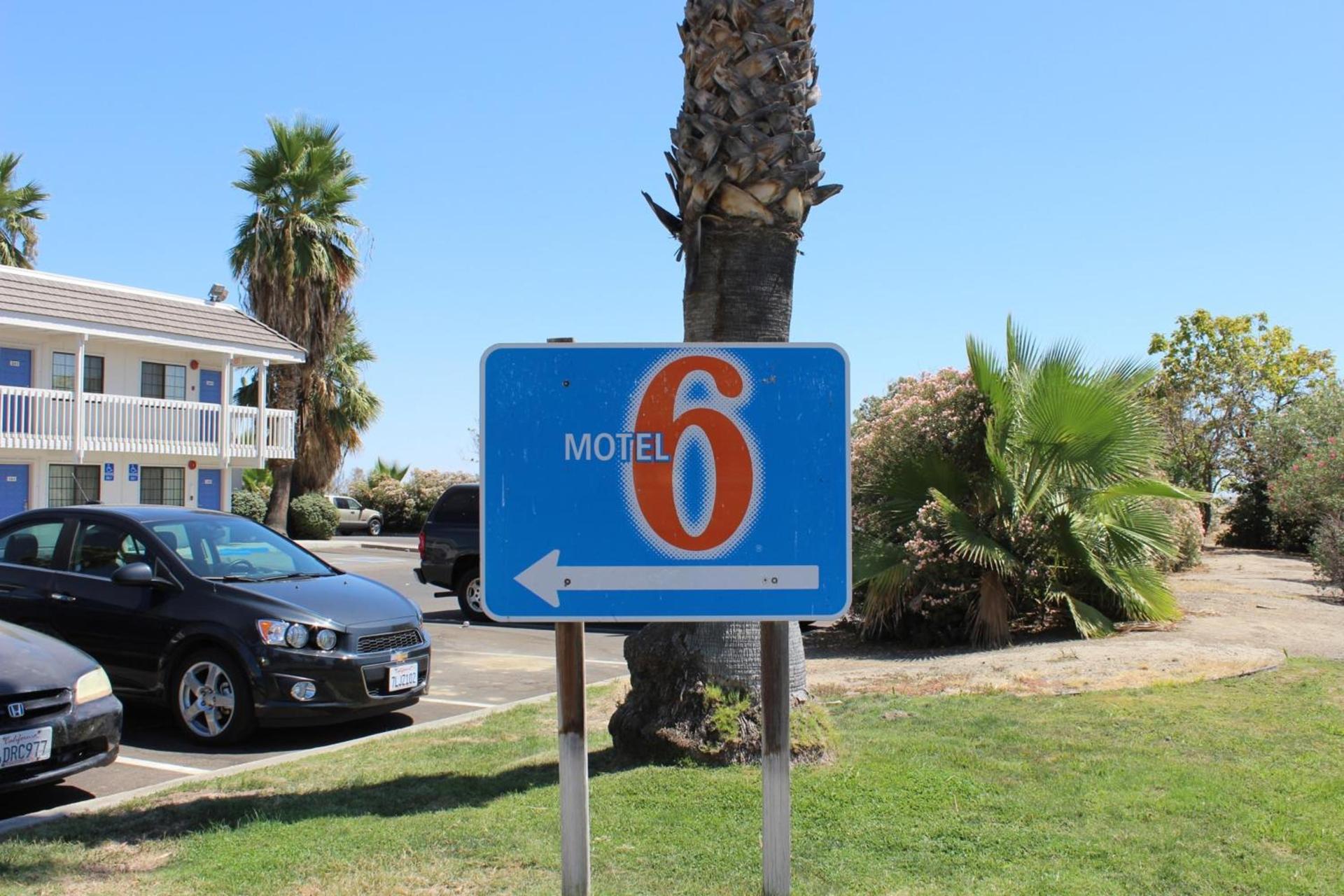 Motel 6-Coalinga, CA - East photo 2