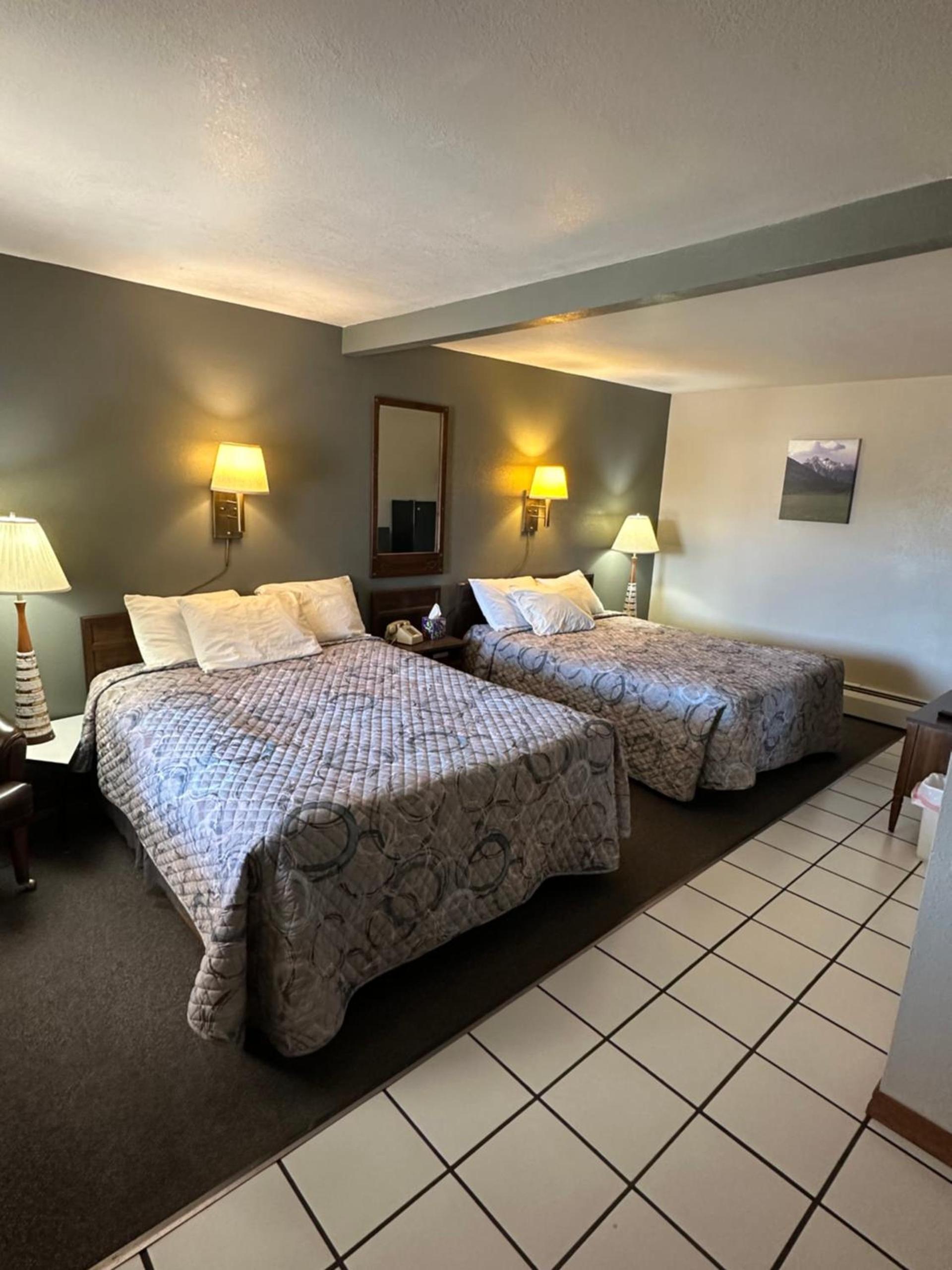 Sportsman Motel photo 6