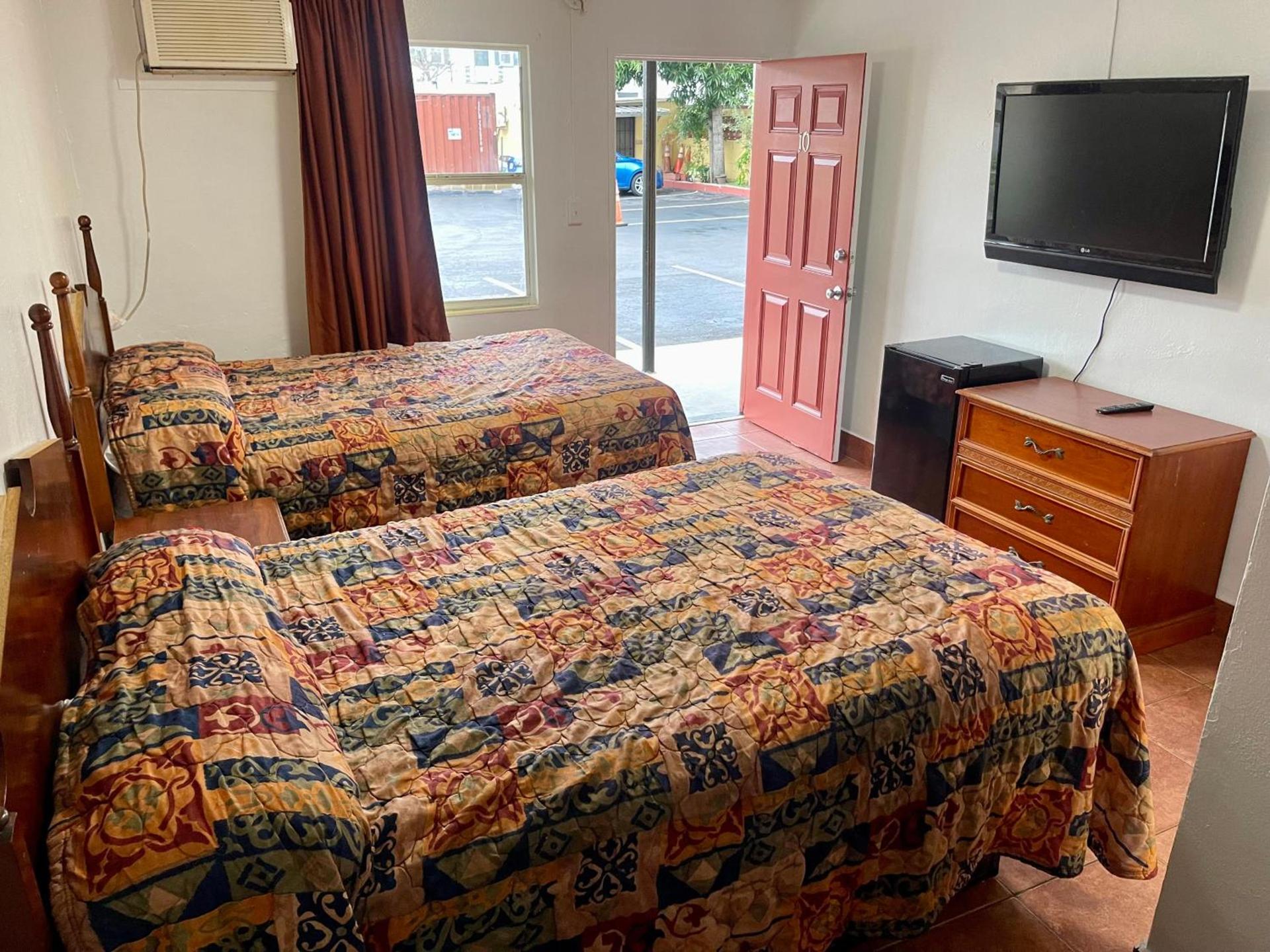 Downtown Motel photo 10