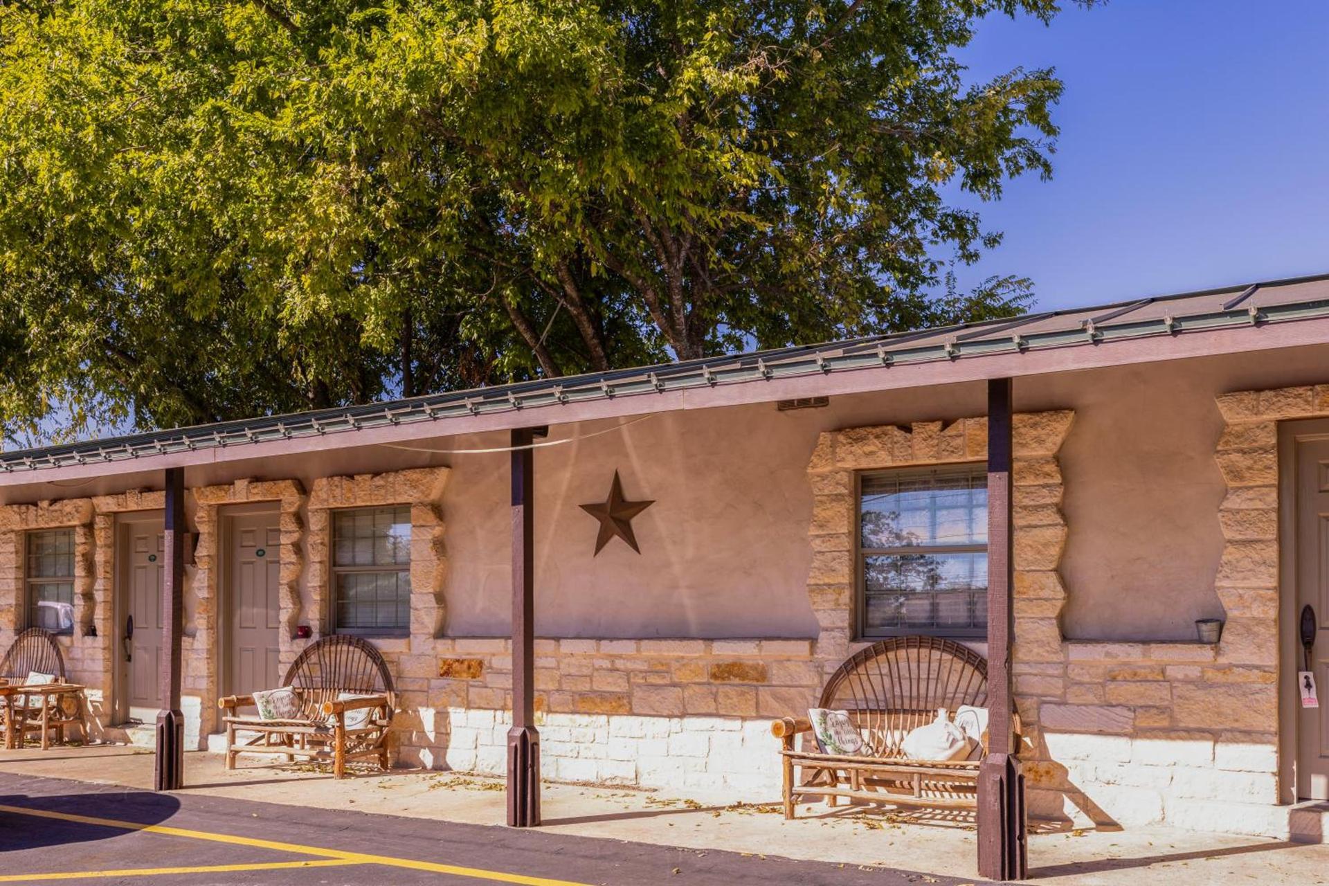 Country Inn Motel photo 9
