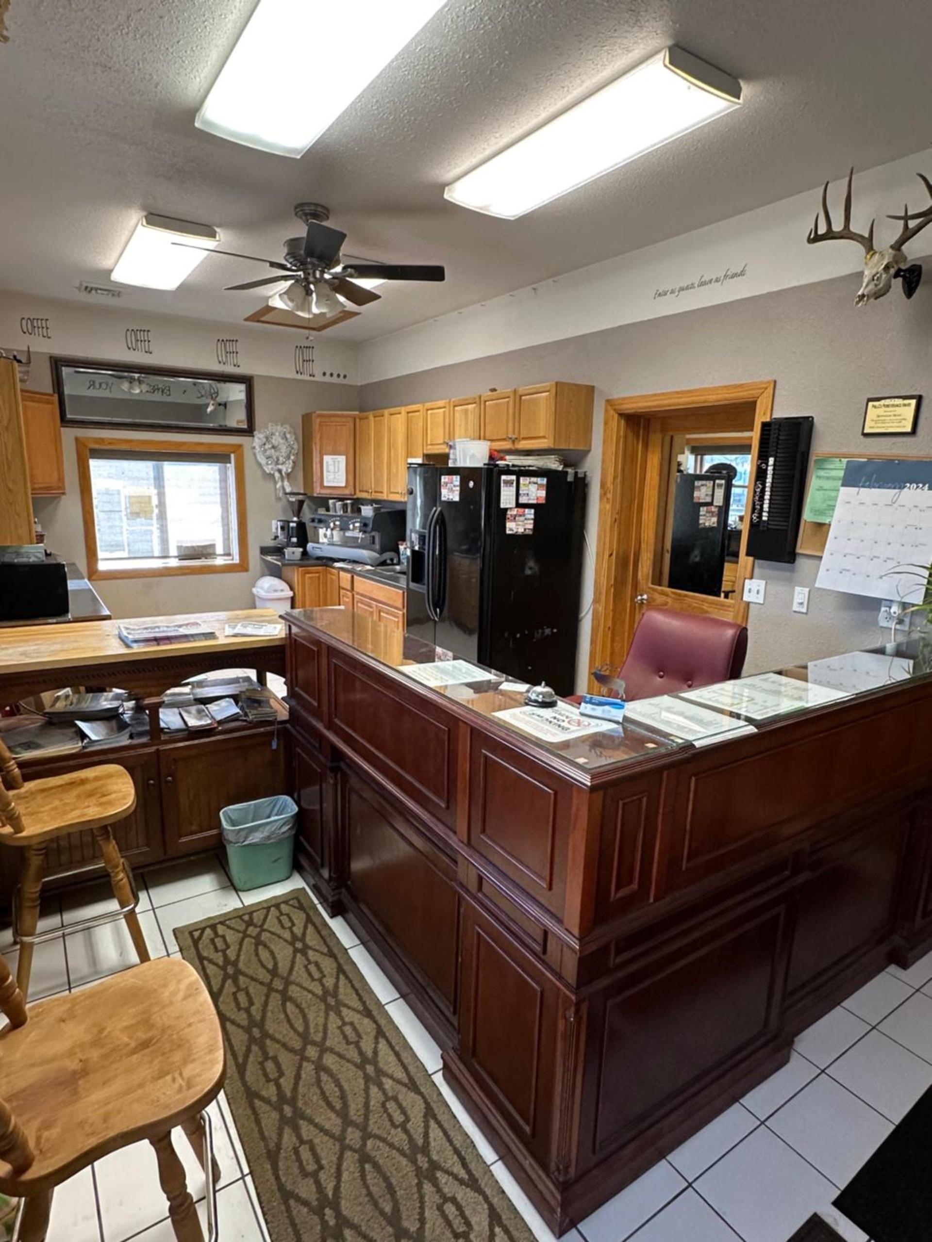 Sportsman Motel photo 2