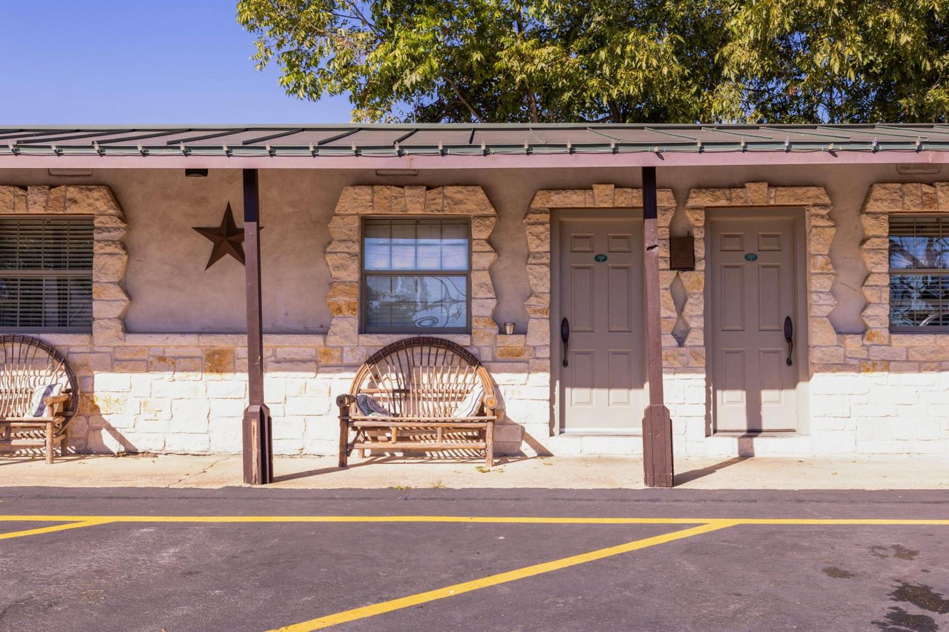 Country Inn Motel photo 14