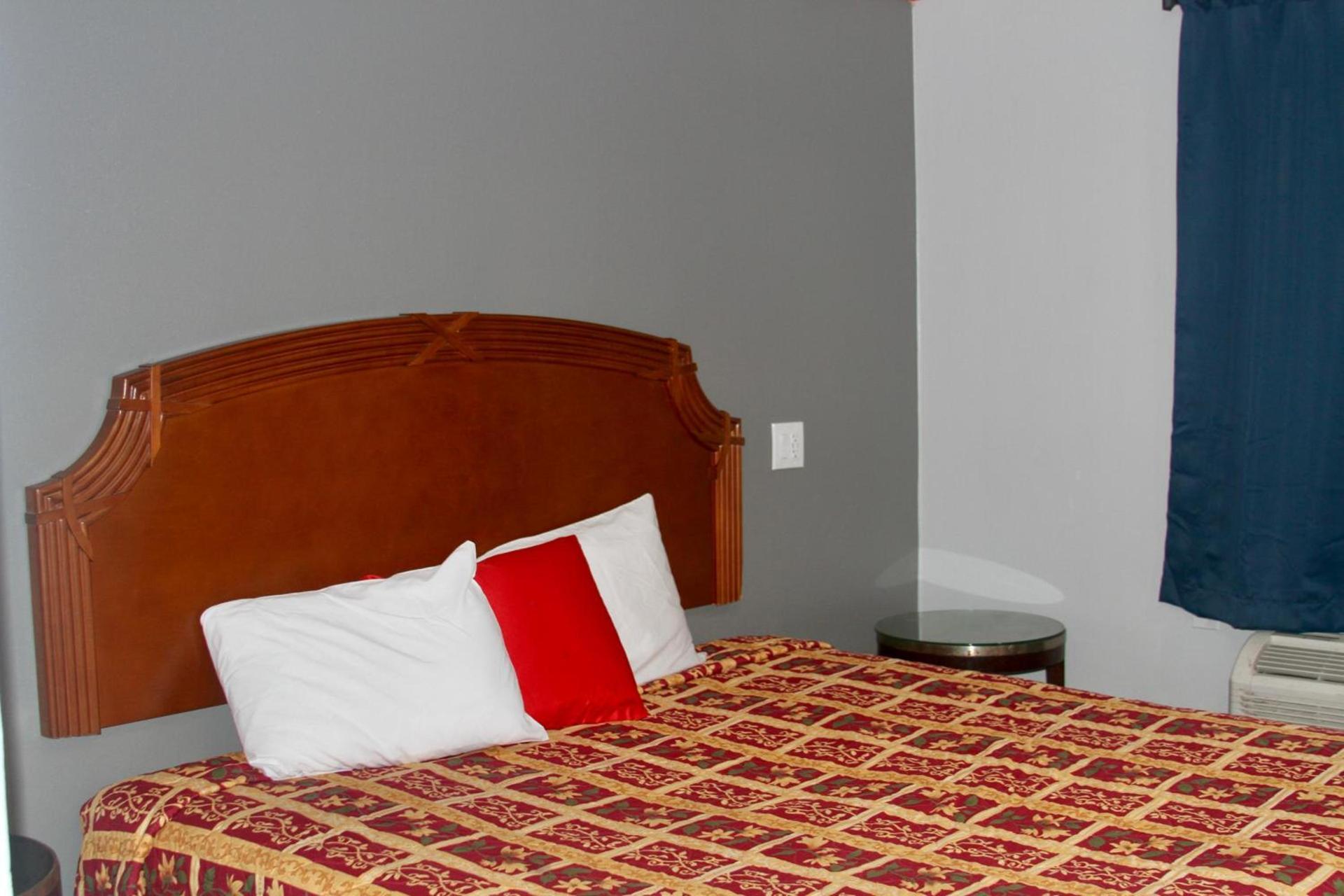 Broadway Inn Motel photo 11